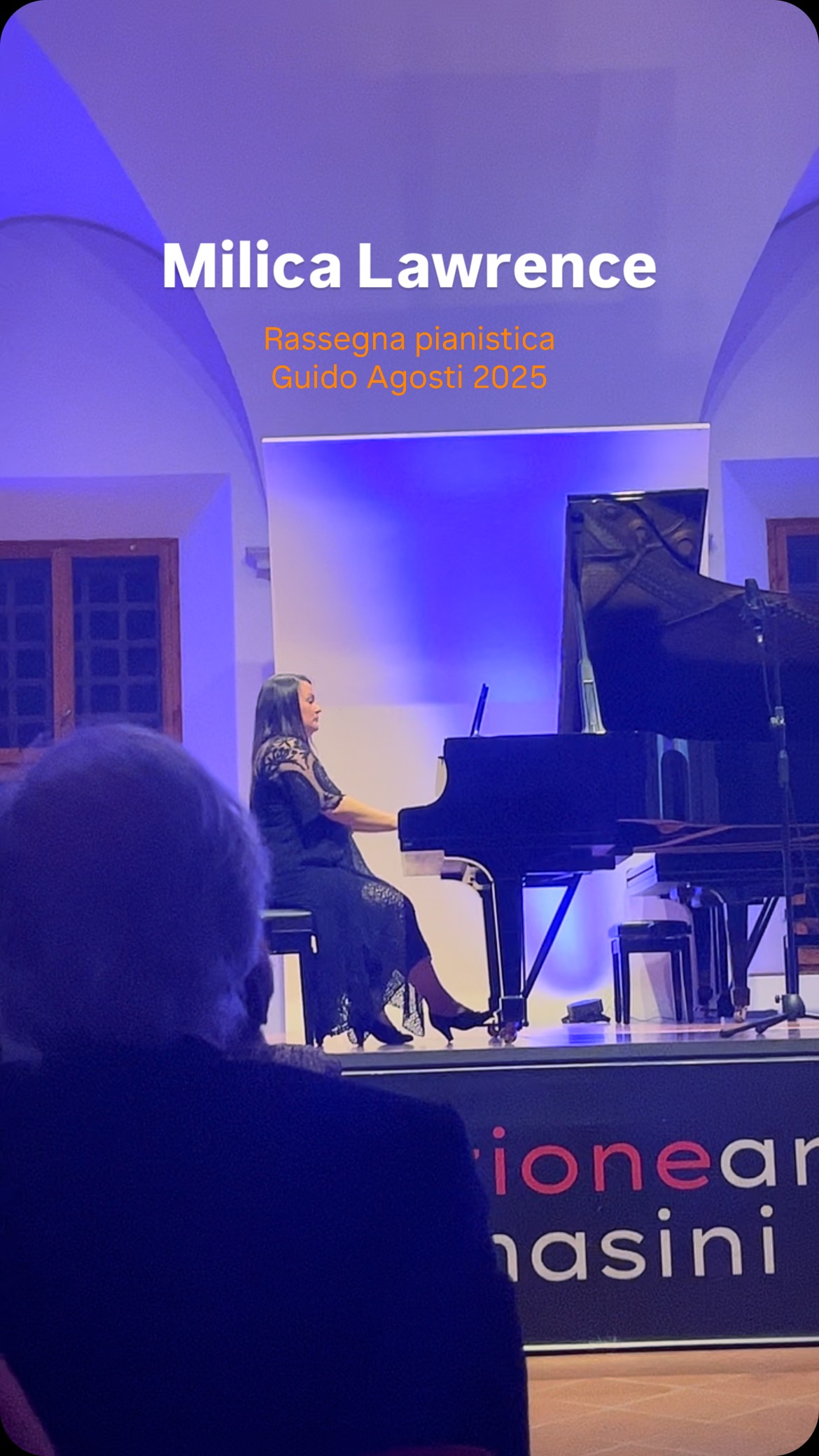 Ricordiamo con emozione il concerto di Milica Laurence, il 12 maggio 2025, che ha chiuso la nostra Rassegna Pianistica Guido Agosti a Forlì con un programma assolutamente unico: un omaggio raffinato e intenso alla musica serba.
Un repertorio raro, profondamente identitario, che ha saputo toccare il cuore del pubblico e concludere la stagione pianistica in modo straordinario.
Grazie di cuore a Milica per questo viaggio sonoro affascinante, a Forlì Cultura per il sostegno e a tutti voi per aver condiviso con noi sei appuntamenti indimenticabili.
#milicalaurence #musicaserba #galamusicfestival #forlìcultura #rassegnapianistica #guidopagosti #concertiforlì #musica2025 #pianoconcert #eventiculturali #musicaindimenticabile #pianistainternazionale #musicaspeciale #festivalmusicale