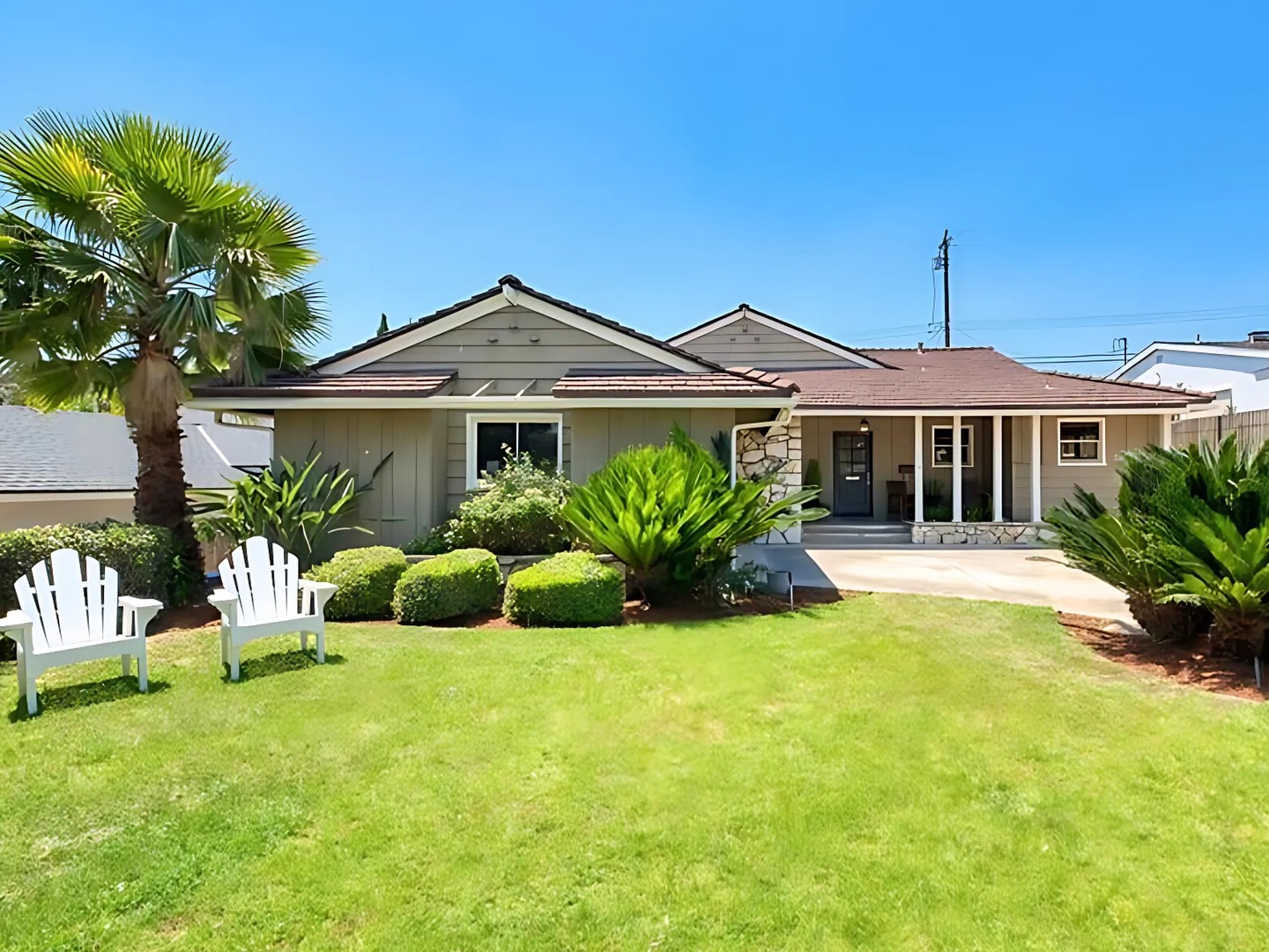 Welcome to 111 Holdman Ave, a beautifully appointed single-story residence tucked away in secluded Sierra Madre.
This thoughtfully designed home features an elegant open layout, a granite chef’s kitchen with built-in appliances, and a spacious family room with a custom media center—perfect for elevated everyday living. Slide open the glass doors to your tranquil covered patio and enjoy seamless indoor-outdoor flow.
111 Holdman Ave. Sierra Madre, CA 91024
4 bedrooms | 2 bathrooms | Offered at $1,438,950
Includes a versatile fourth bedroom ideal for a gym or home office, central air & heat, dedicated laundry area, and a 2-car garage.
All just minutes from downtown Sierra Madre, top-rated schools, parks, and the private comfort of a quiet tree-lined street.
Private showings now available—DM to schedule your tour.
Espi Bagwell + Partners
DRE#01168881
(626)824-2267
espi.bagwell@kw.com
#justlisted #newlisting #sierramadre #singlestory #realtor #milliondollarlisting #milliondollarhomes #home #4bedroom #sierramadre #sierramadrerealtor #sierramadrerealestate #luxuryrealestate #luxuryliving #luxurylistings #luxuryrealestateagent #luxuryrealtor #fireplace #fyp #realestate #housetour #hometour #luxuryhomes #losangeles #la #realtor #forsale #architecture #architecturaldigest