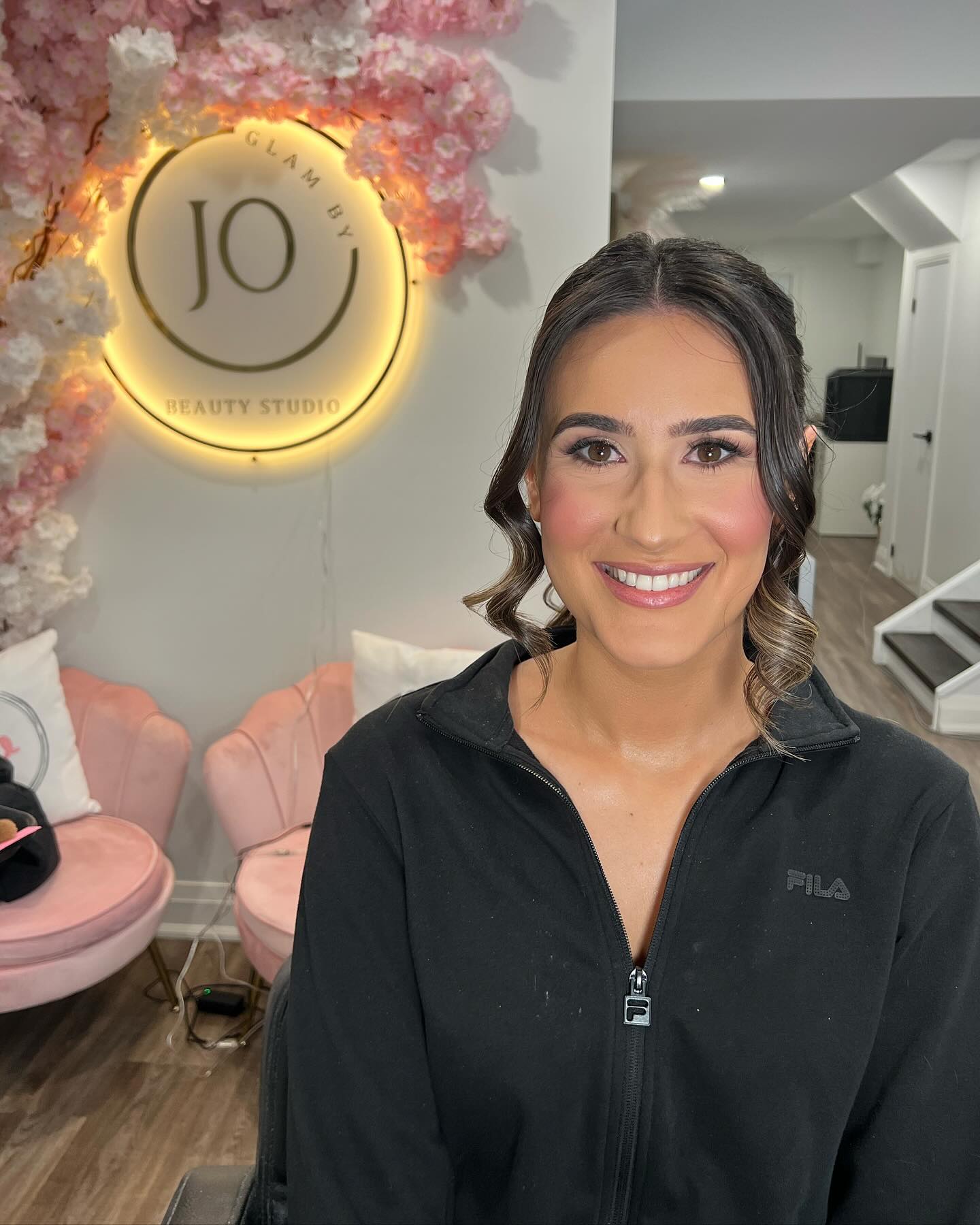 ALEX💕on her bridal shower!
Makeup by @glambyjo__ hair by @stylesbyjulia__
#Hairstyle#bridalhair#engagementhair#haistyle#weddingceremonyhair#threading#waxing#tinting#shaping#beautiful#binbrook#hamilton#gta#makeup#hair#clients#business#charlattetilbury#tooface#hudabeauty#fantybeauty#nyx#stilla#loreal#laneige#makeupbymario#makeup#wedding#love#creatingmemories