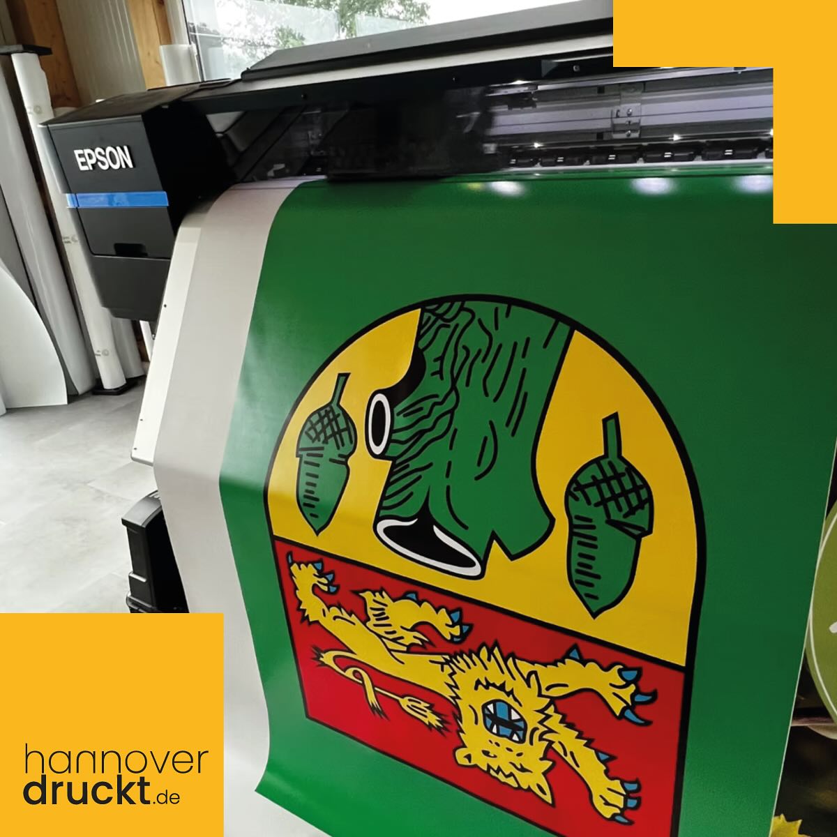 Für ein Roll-Up haben wir das Ortswappen vektorisiert und in Pfade gewandelt. Anschließend digital gedruckt und in ein Roll-Up-Display angepasst und montiert.
https://www.hannoverdruckt.de/post/handmade-roll-up
#werbetechnik #rollup