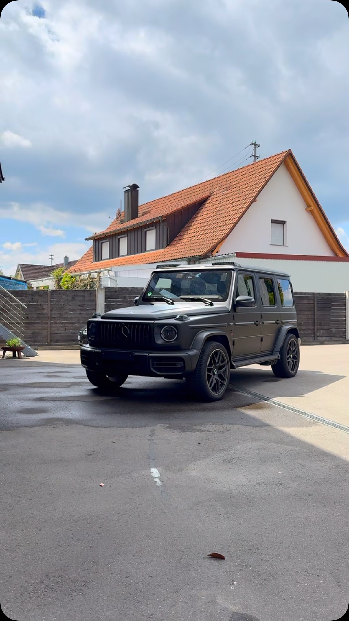 G63 AMG ❤️
. .
#pawrapping #carwrapping #carwrap #wrapping #wrapped #paintisdead #foliert #folierung #wrappedcars #wrappcar #mercedesbenz #benz #gklasse #gclass #classiccars #mercedesg #badwaldsee #ravensburg #biberach #ulm #reel #reelsviral #g63 #g63amg