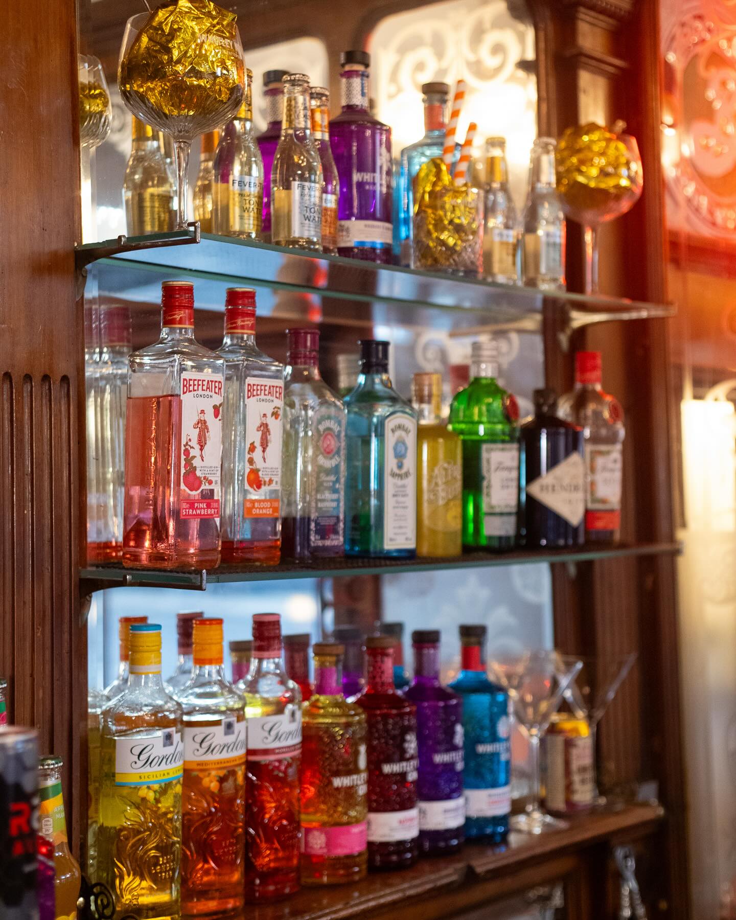 The vibes are high, the drinks are flowing, and @rackcityribs are back with their BBQ magic.
Swing by The Golden Lion and make your Saturday count! ✨
#pub #camden #london #londonpub