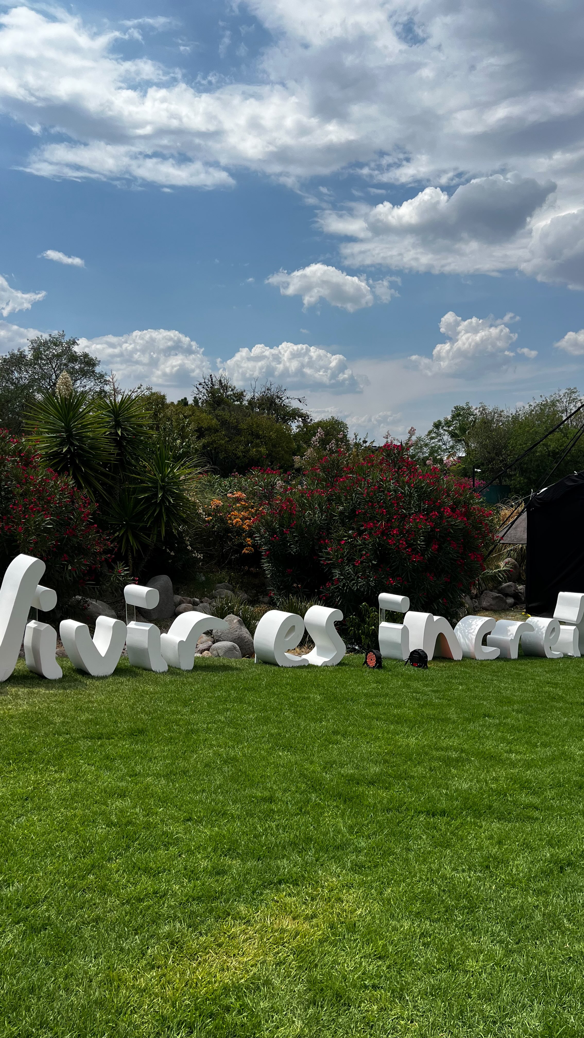 The PKD team was on the move and honored once again to be invited to the 4th annual food and wine event @rosewoodsanmiguel
and once again it did not disappoint.. Meeting top chefs from Mexico and around the globe along with top spirits makers/craft cocktail extraordinaries and amazing Vintner’s from Mexico to France. Truly an event to remember..
Thank you again to @middlebymexicor @middlebyresidential @monogramappliances our team had an incredible day and experience.
.
.
.
.
.
.
.
#interiordesign #PKD #kitchendesign #build #middlebyresidential #creatingcoolspaces #indooroutdoorliving #remodel #sanmigueldeallende #foodandwine