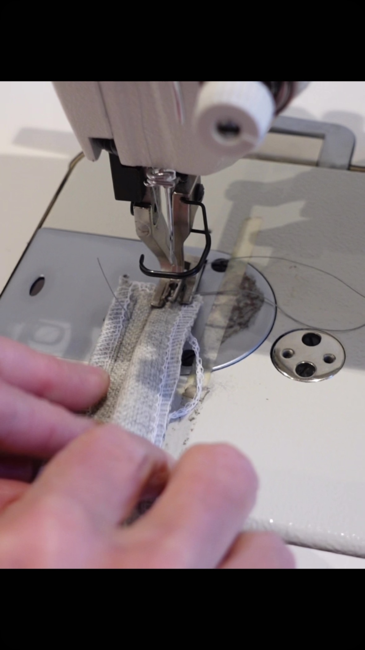 I’m a big fan of Italian furniture design. Invariably they use really tight fitting loose covers velcroed in place. The purist might not like the Velcro, but the pragmatist says easier to repair, easier to clean, easier to replace a single panel. I LOVE Velcro, it’s the answer! These seams however…. @molteniandc you challenged us! #upholstery #loosecover #moltenisofa #madeinengland #sustainabledesign