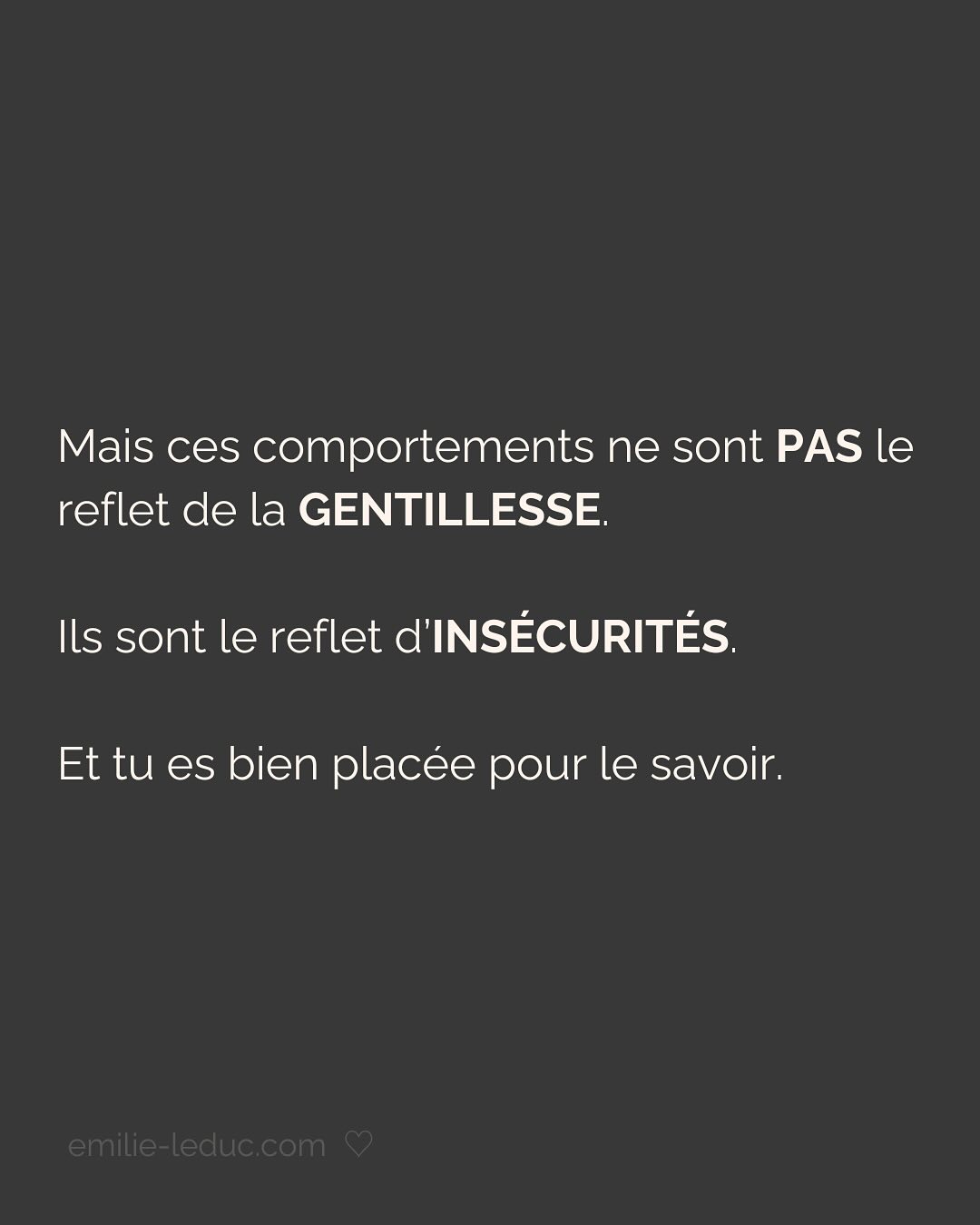 Je rencontre C. en 2021 et le contact passe bien. On prend un verre, il est sympa, drôle, smart, et super gentil. À la fin du date, il propose naturellement qu’on se revoit. Pour ce 2e rdv, il prend les devants, choisi l’endroit etc.
Jusqu’ici, C. semble savoir ce qu’il veut et ça fait du bien.
Mais très vite, je sens que tout ce que je dis est parole d’évangile. Qu’il commence à mettre ses besoins de côté pour coller aux miens. Je le sens perdre de son charme à mesure qu’il tente de me plaire en effaçant subtilement mais sûrement qui il est.
Je prends mes distances, il le ressent et essaye de coller à l’image qu’il croit que j’attends. Je suis refroidie, je quitte la relation avec toutes les questions que j’ai mises dans le post.
Aujourd’hui, je comprends que j’avais besoin de quelqu’un avec un minimum de sécurité intérieure.
Sauf que ça, ça ne se force pas.
LA SÉCURITÉ INTERIEURE NE PEUT SE FEINDRE.
Tu peux porter tous les masques que tu veux, celui de la sérénité intérieure, de la sécurité, de la confiance et de l’estime de soi ne peut se maquiller.
La preuve, toi non plus tu n’es pas dupe.
2 ans plus tard, quand j’ai rencontré mon chéri, il était profondément gentil et attentionné. Mais il avait surtout quelque chose que beaucoup d’autres hommes n’avaient pas et que j’arrivais pas à expliquer.
Mais c’était bien ça. Ce qui m’attirait plus que tout chez lui, c’était sa sécurité propre, sa sérénité intérieure.
Si cela n’est pas présent chez ton/ta partenaire, c’est normal que ça crée un malaise.
Tu es bien placée pour savoir que partager ta vie avec une personne qui en fait trop pour être aimée et validée, c’est épuisant et pas très sexy…
———————————————————————————
Je suis Emilie, thérapeute & coach diplômée spécialisée dans la dépendance affective.
J’aide les femmes qui souffrent de schémas toxiques répétitifs à aimer sereinement et librement, sans plus jamais s’oublier.
#dependanceaffective #manipulation#relationtoxique#addiction#dependance#blessuredabandon#rupture#couple#hypersensibilité#hypersensibles#abandon#perversnarcissique#depression#blessuredelame#amourdesoi#tinder#rencontre#angoisse#solitude#lovecoach#pn#amourdesoi