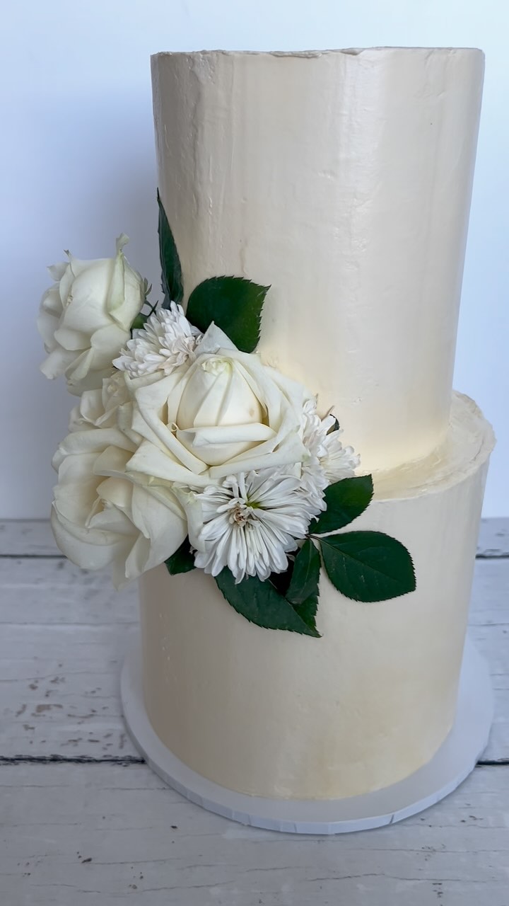 ๐คต๐ปโโ๏ธ๐ฐ๐ป
#cake #cakecakecake #cakeporn #cakelover #cakestyle #cakeinspiration #weddingcake #buttercream #cakesofinstagram #cakedecorating