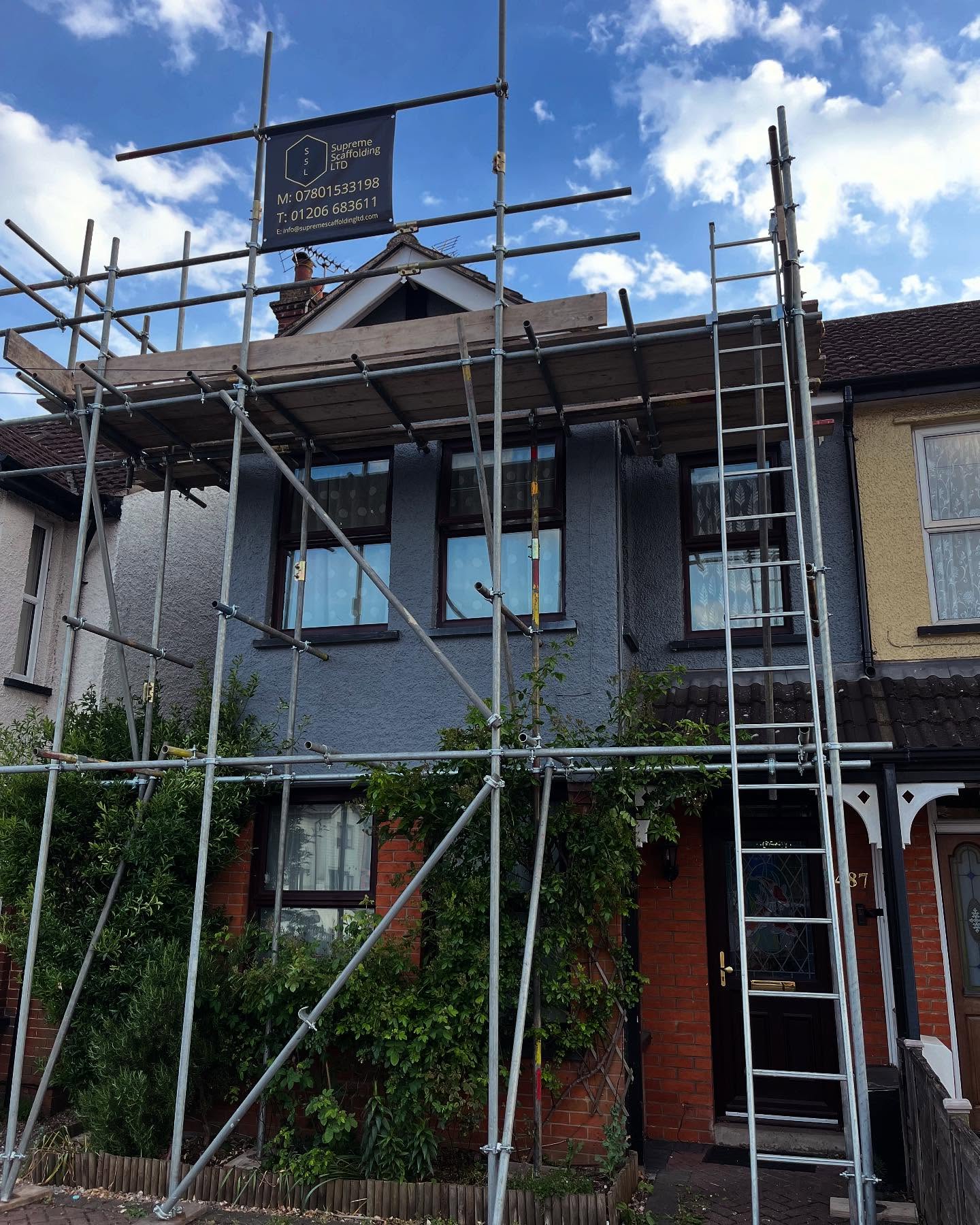 ⭐️Last minute 6M front of house came in as an emergency on a Friday afternoon. The team made sure this was erected in time for the client to use over the weekend⭐️