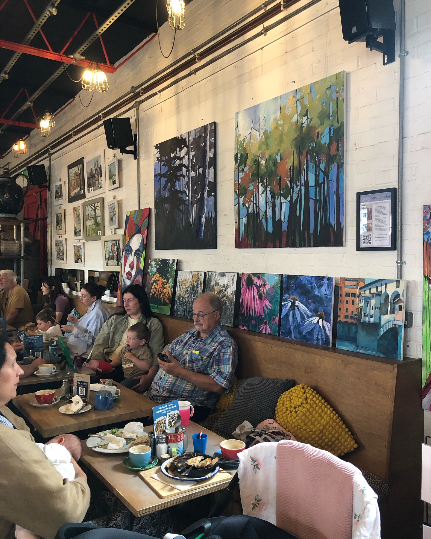 Come on down to @millars_eatery. Great art and great food. @marlowarttrail
Come and meet the #artists. Close to #maidenhead #highwycombe #maidenheadberkshire #maidenheadofficial_ #readingukberkshire #twyford #abstractart #abstractpainting #arttrail #marlow
@belindamillar_art @kcsketchbook @richard_grinter @millars_eatery
#artwork #artoftheday #artcollector #artgallery #gallery