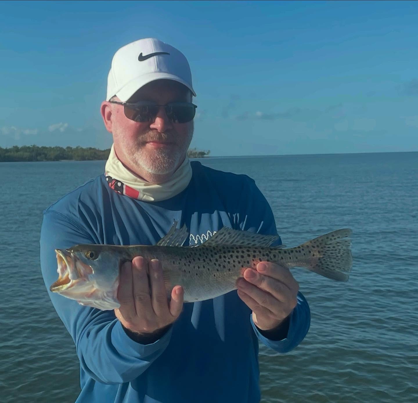if you like #speckledtrout then call me now! I’m on a good school at the moment, all of good size 💪🏻There’s a few bruisers in the mix, many in the #gatortrout category! Let’s go 📲305-778-5342 #a2fishingcharters #irtreels #cajuncustomrods #donnmarpliers #reelfishyapparel #tfoflyrods #palmythgloves #fourhorsementackle #fortressmarineanchorsusa #captainspreferredprodcuts