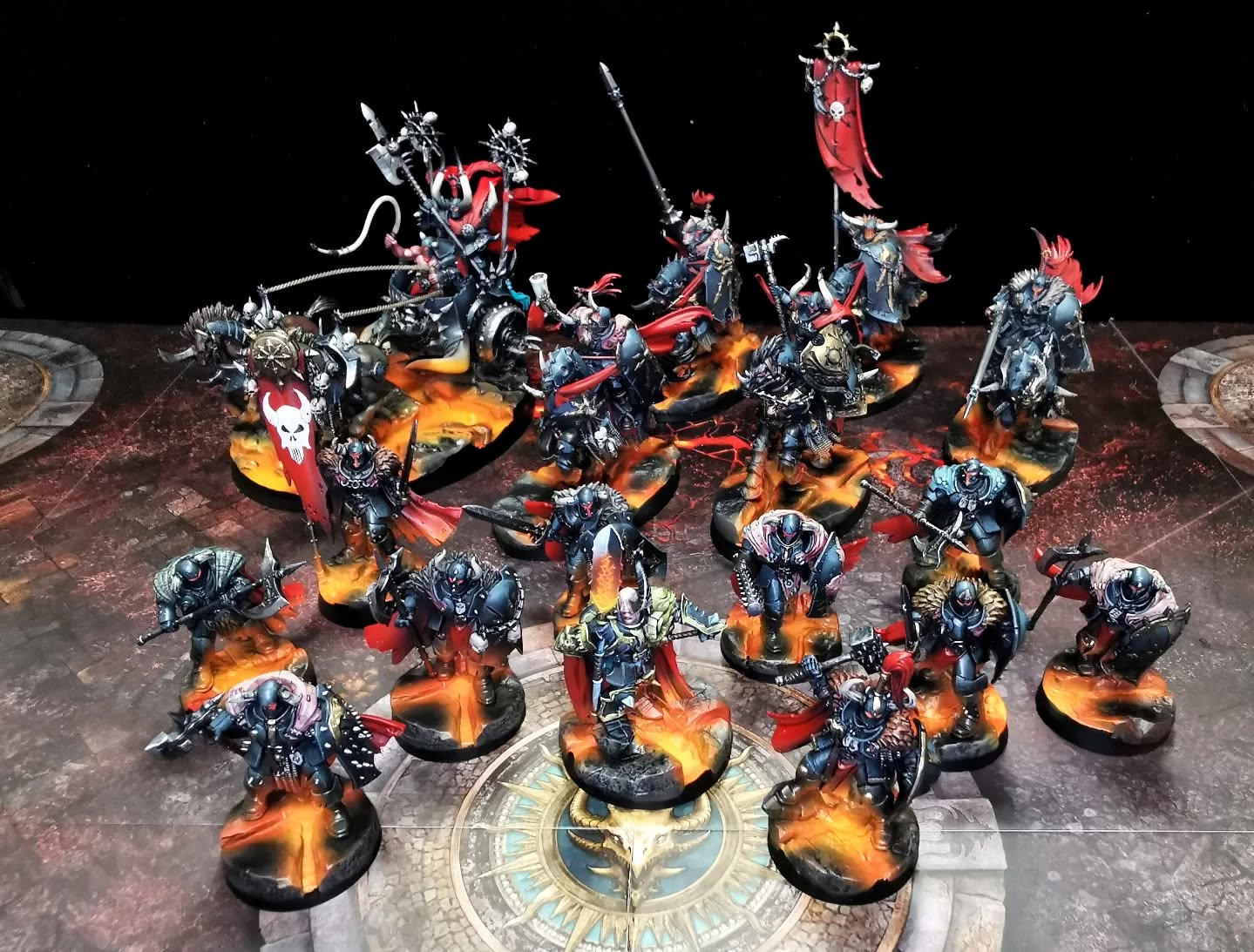 Complete ! ✅
SpearHead Chaos - Slave to Darkness
Commande table top Confirmé
#painting #paintingwip #paintingwarhammer #Warhammer #Warhammercommunity #slavetodarkness #slavestodarkness #chaos #chaosarmy #miniaturewip #miniatureart #minis #lava #lavaeffect #lavabase #airbrushpainting #airbrush #airbrushart