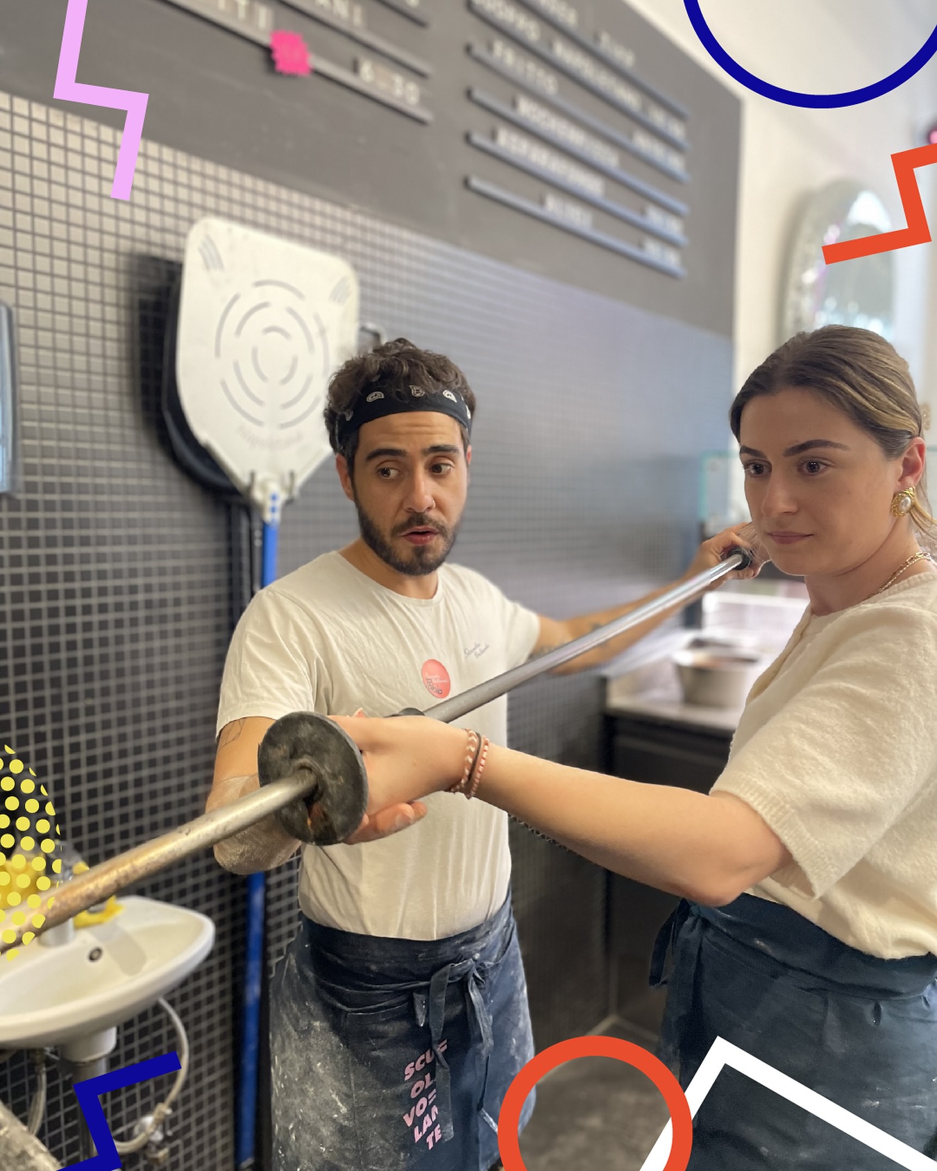 Book your pizza workshop at Scuola Volante now and bake your very first pizza in a real wood-fired oven! 🍕🔥
Whether it’s with friends, family, or your team – it’s all about hands-on fun, good vibes, and delicious results.
#scuolavolante #pizzaschool #pizza #thepizzaguy #discovolante #prontovolante #wien #pizzaworkshop #viennaactivities #pizzaworkshops #foodie #pizzalovers #cookingschool #pizzatime #pizzaexperience #neapolitanpizza #viennafoodie #pizzaoven #woodfiredpizza #handsoncooking #pizzaparty #teamevent #outdoorcooking