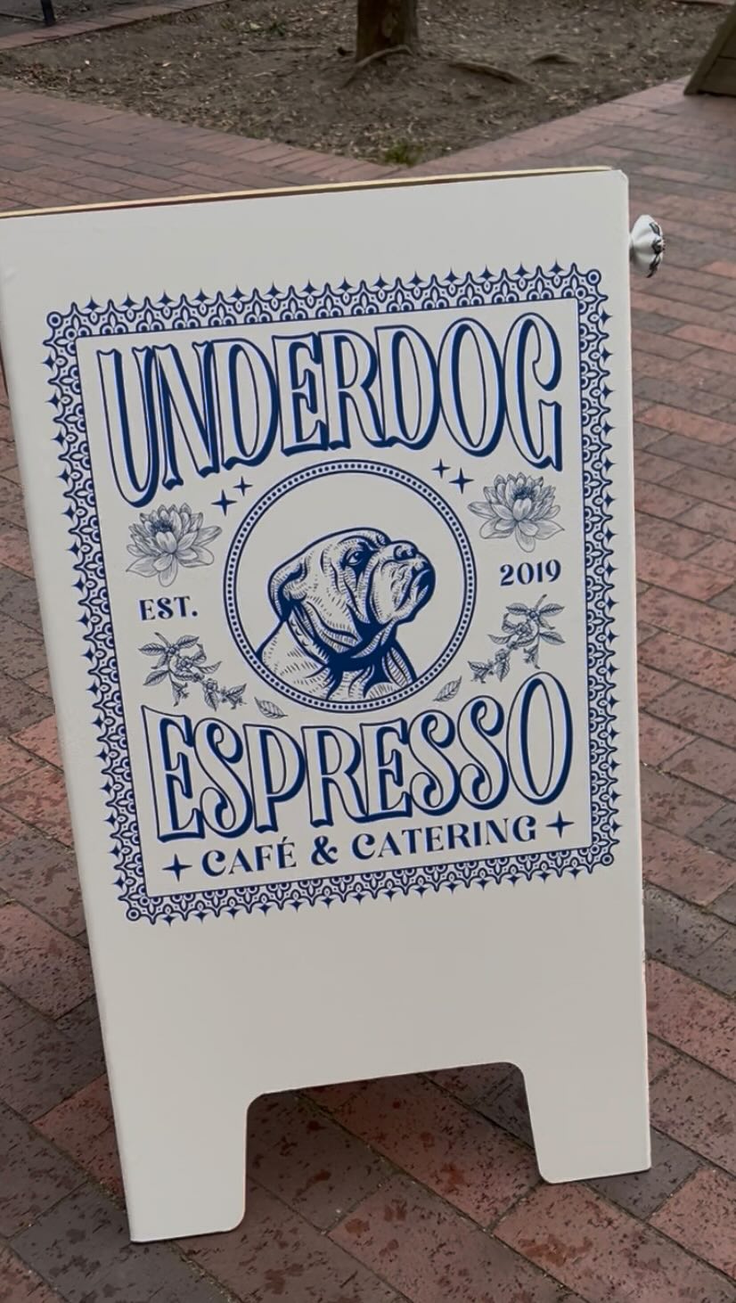 Lil weekend up-cycle project…found this sign on the street and had an idea 🤌🏼
#underdogespresso #upcycle #recycle