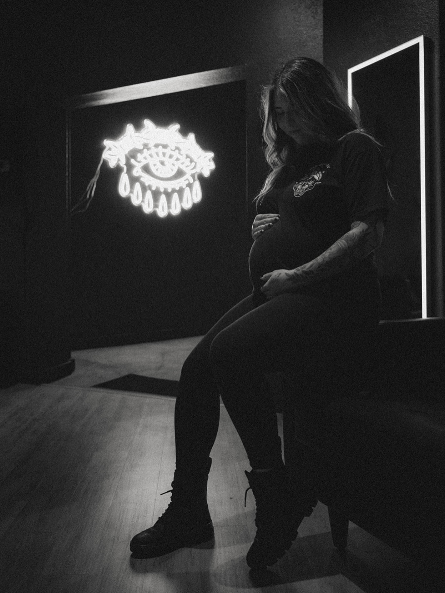 Just a reminder that @katarinas_tattoos will be on maternity leave from August 2nd through October 10th so if you have new ink you wanna get or projects you wanna finish up before fall now is the time to book it! Dm or text 541961898 to book ✨
Photo by: @brittanyburningham