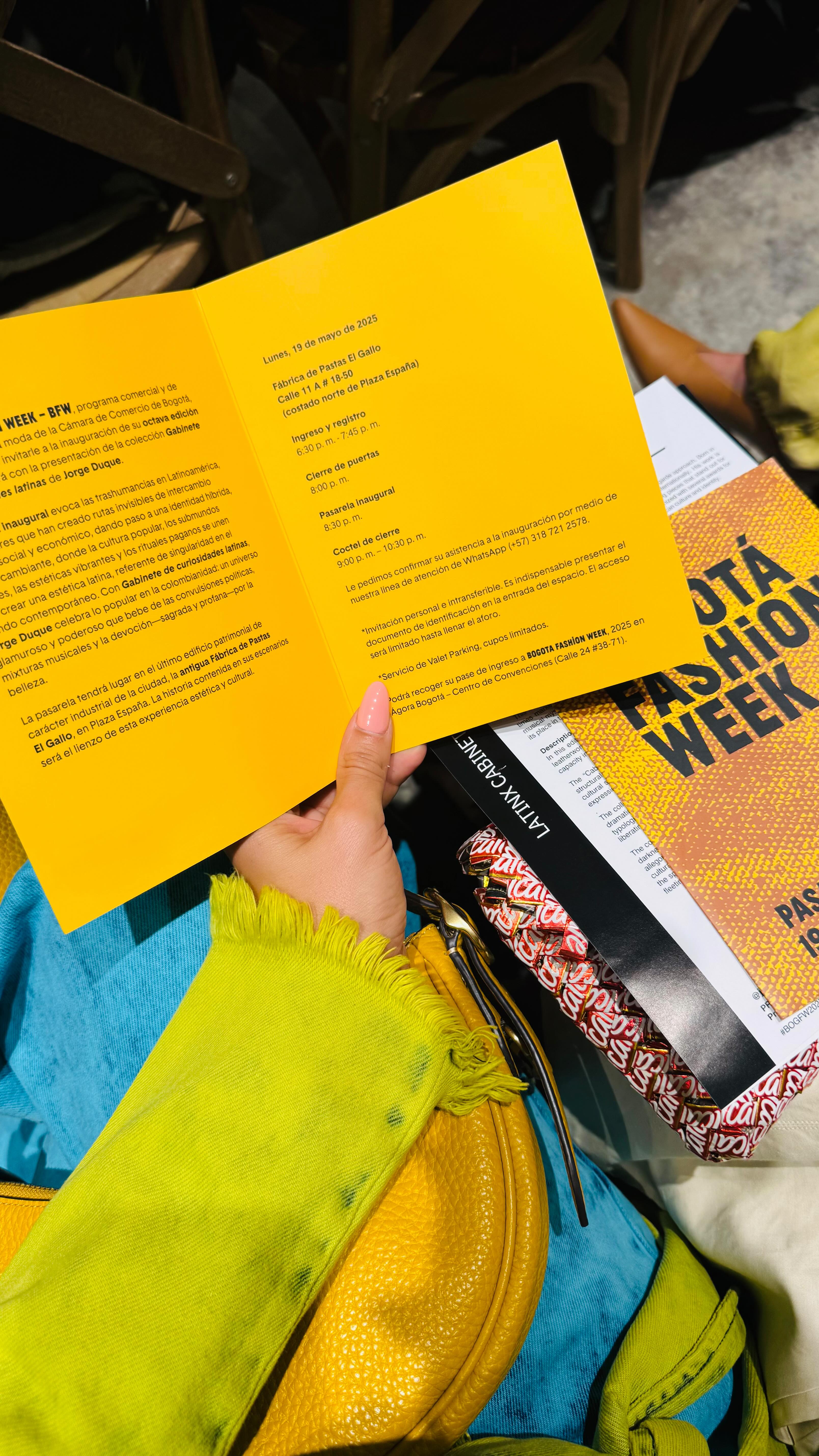 Fragmentos de una semana en @bogotafashionweek llena de creatividad, conexión y la magia que surge cuando nos reunimos para fomentar el diseño y la cultura.
#BogotáFashionWeek #ComunidadCreativa #ModaLatinoamericana #DiseñoConSentido #CulturaYModa #EncuentrosQueInspiran #CrearEsConectar