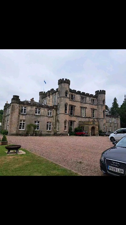 Road trip this week. BillyBottom 🍑 exploring Edinburgh and surrounding areas whilst researching products = work-life balance 😍
#edinburgh
#melvillecastle
#lindisfarnemead
#bamburghcastle
#worklifebalance