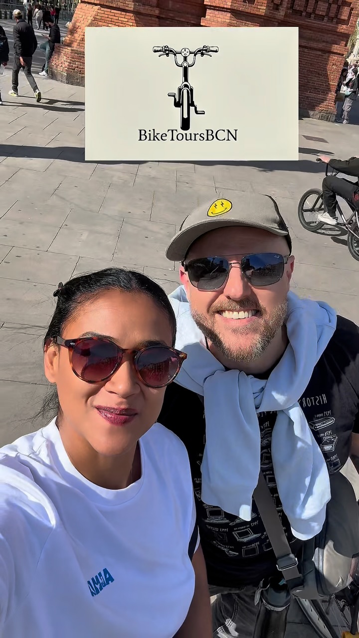 Te animas a recorrer Barcelona en Bicicletas 🚲 ?
Gracias a @biketours_bcn por invitarnos a hacer uno de sus Tour por esta hermosa ciudad.
Definitivamente lo disfrutaremos y reconocemos las bondades y beneficios que tiene esta actividad.
Además que @biketours_bcn tiene tour diferentes, divertidos por toda la ciudad, una nueva forma de vivir la experiencia de recolectar lo lo básico, lo siempre y lo mejor para cuidar el Planeta.
Gracias @biketours_bcn por la invitación y por ser parte de #territorioalmar