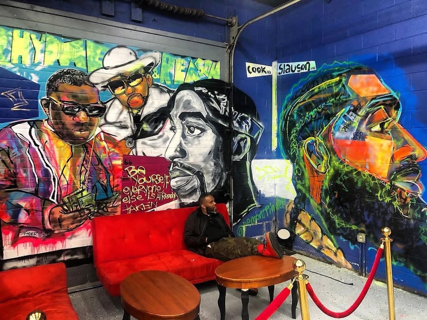 Always 🔥 #Repost @demontpinder
・・・
Who needs a mural or some new art work? Just checking
#happybirthdaybiggie | pinderstory@gmail.com | #myartwilloutlivelife | #onepaintingaway | #biggiesmalls | #pimpc #nipsey #nipseyhussle #2pac #tupac #pac #biggie
#pinderstory