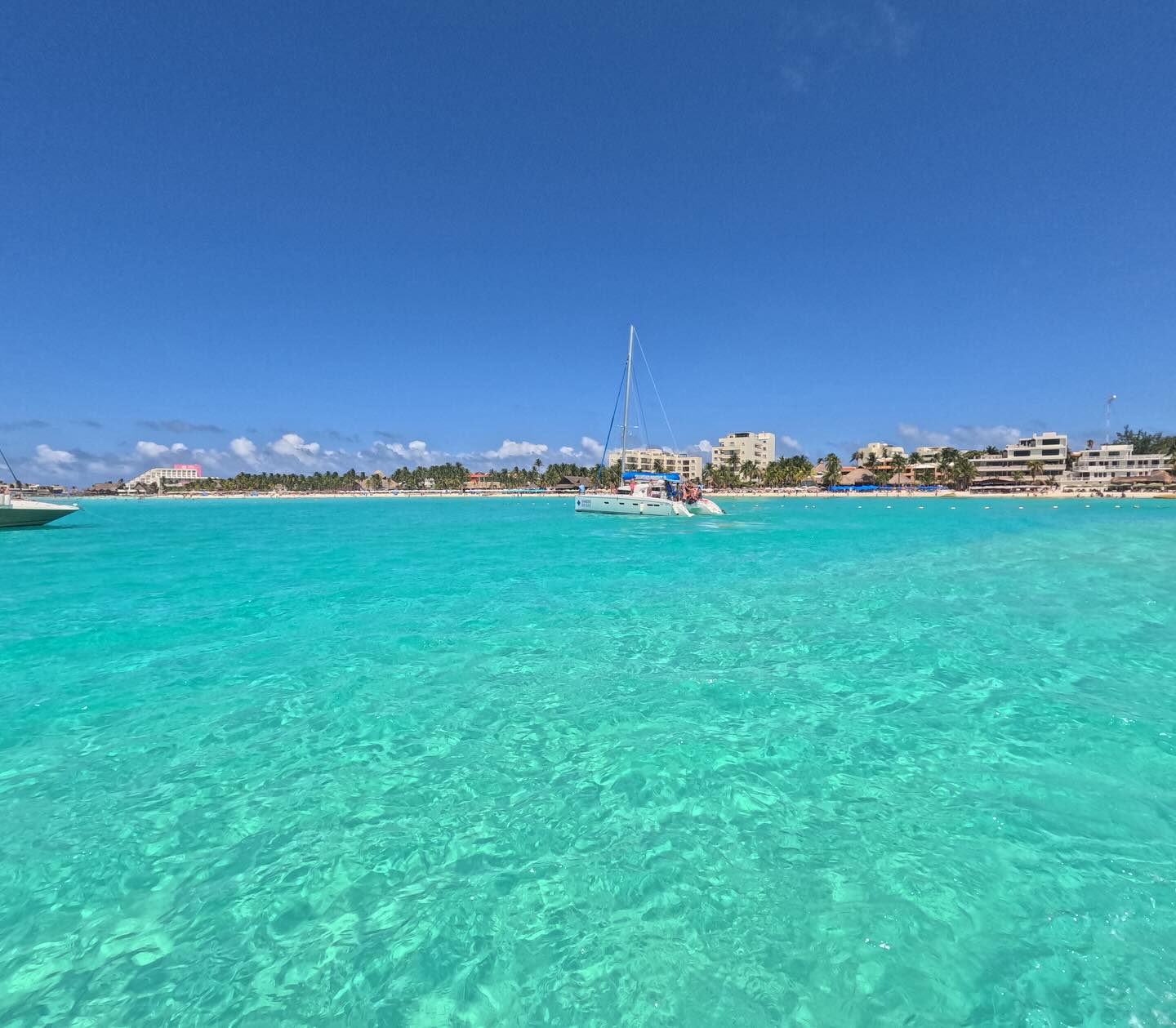 🛳️ Start your island adventure in Isla Mujeres!
Well take you to the ferry terminal so you can explore the island at your own pace. 🌴☀️
Looking for food, beaches or snorkeling spots? We’ll share local tips before you go!
📍Pickup from you hotel included
📩DM us or click the link in bio to book now
#islamujeres #visitmexico #island #islandvibes #beach #tropicalescape