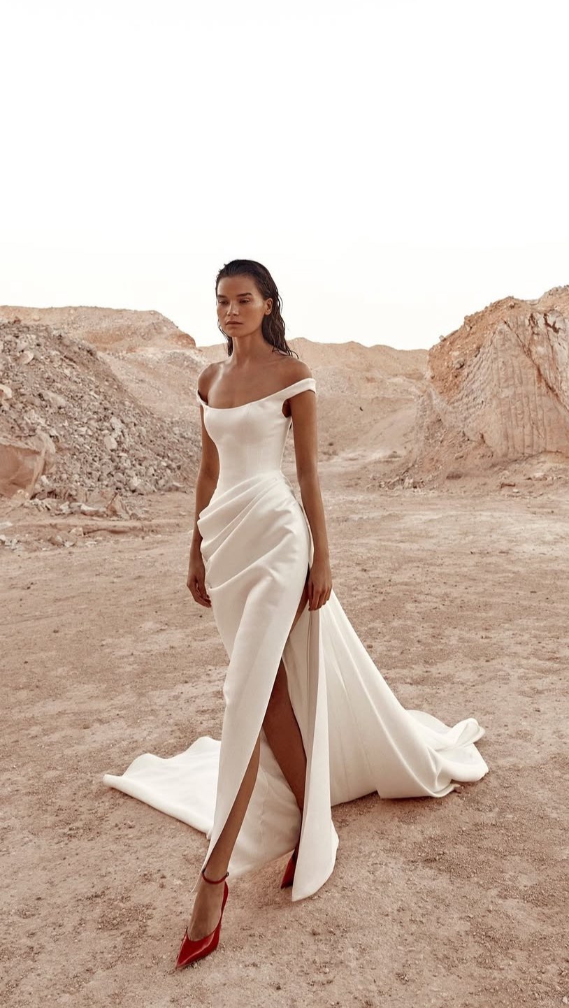 Striding its way into the shop shortly …. W I N T O N by @kyhabride