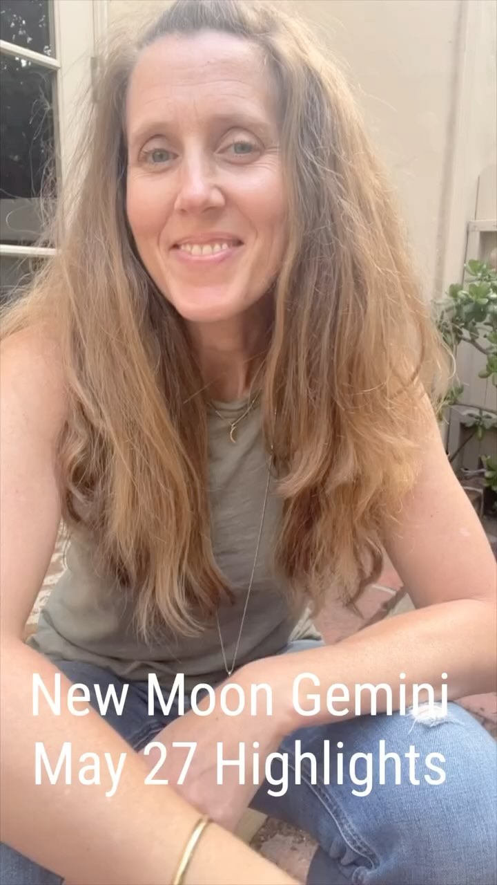 I didn’t love this day. 🤨 😂
It was way more intense than usual for a new moon. (Thanks Pluto)
But I made it through.
How about you?? Anyone else not in love with this energy? I know it is probably great for some people. Geminis? Sagittarians? If it was good for you, pls share how and some details abt yr chart!! 👇.
The new moon made me post again after a long break. So, I’ll give it a W for that!! Social media is a pretty Gemini / Uranus energy, so, that’s on point.
#newmoonvibes #missedyouguys #newmoongemini #astroreels
🗓️Will post abt Saturn changing signs (Pisces to Aries) next.