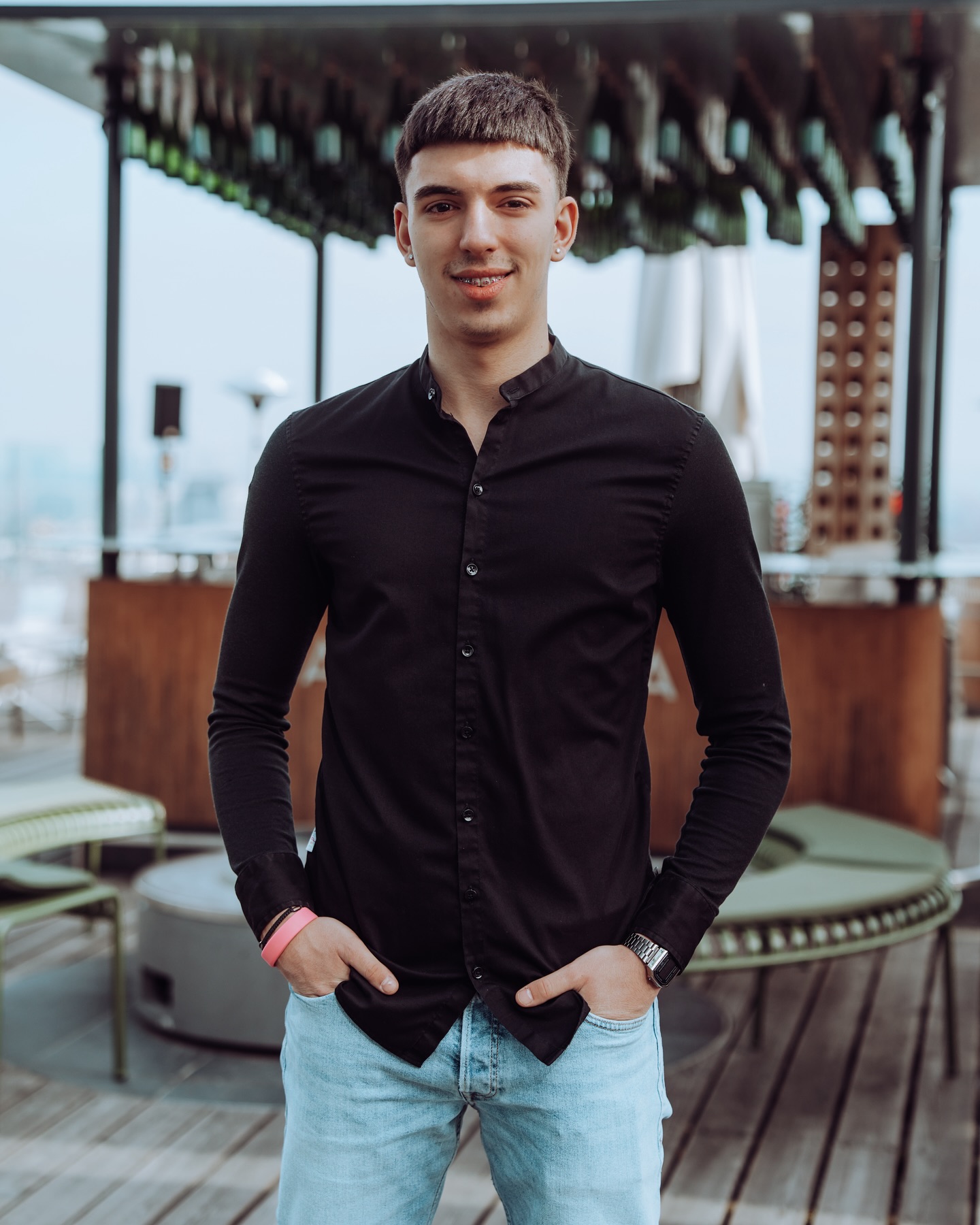 Meet Nemanja – apprentice, foodie, and all-around good vibes provider! 😄
He’s bringing energy, warmth, a deep passion for hospitality to our team.
#teamspiri #aurorarooftopbar #vienna
