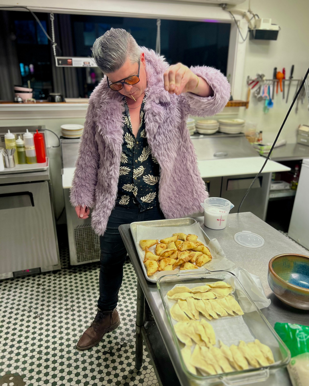 Conner Hinderks is the chef and owner of Little Secret in Greenville, SC. Originally from Kansas City, he most recently spent several years in New Orleans helming the award winning creole and southeast asian restaurant Maypop. Noted for his creative and out of the box approach Hinderks embraces what he calls ‘Chaos Cuisine’, combining multiple different cultures and techniques in order to craft menus that delight and thrill the senses. His pop-up restaurant Little Secret has quickly become a Greenville favorite with a dedicated following eager for each new menu drop.
Ticket includes four course, reception cocktail and wine pairings.
1st course
Pork and Shrimp Scallion Dumplings in a
Coconut Dashi
2nd course
Sweet Corn and Summer Vegetable Som Tam Salad with Grilled Pickled Shrimp
3rd Course
Smoked and Grilled Lemongrass Beef Sirloin with Tomato Jeow, Louisiana Dirty Rice, Lettuce wraps and all the Herbs
4th course
Honey Hibiscus Tart with Fresh Fruit
Jun 09, 2025, 6:30 PM – 10:30 PM
Columbia, 1005 Airport Blvd, Columbia, SC 29205, USA
Tickets at link in bio!