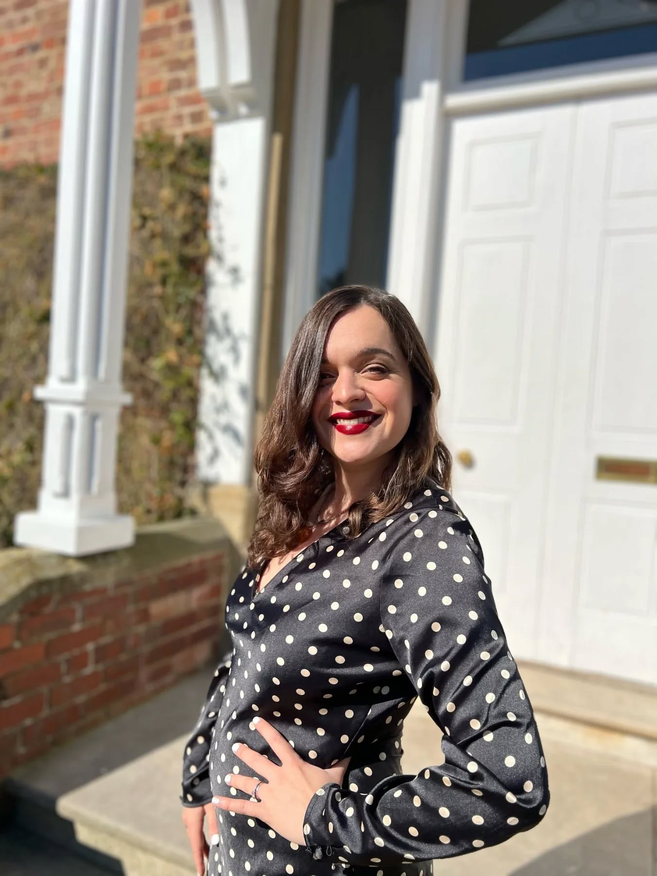 It's package time again! 🌟🌟
This time I'm highlighting my Ruby package 🟥 so what's on offer I hear you ask?
Well, once your ceremony is done and dusted, it's lovely to welcome your guests to the cocktail reception with some excellent live music. Whether your vibe is chilled jazzy classics, acoustic pop or something a bit more party starty (yes that is a real saying 👍) I'm here to provide you with the music to keep everyone entertained while you have your photos.
So as well as everything in my ceremony package, you also get music during your cocktail reception to start your married life with the perfect soundtrack. How about that!
DM me for more info on any of my packages 😄🎤🎉
#singer #vocalist #weddingentertainment
#derbyweddings #nottinghamweddings #staffordshireweddings #bridetobe #weddinginspo #smallbusiness #2026wedding #2027wedding