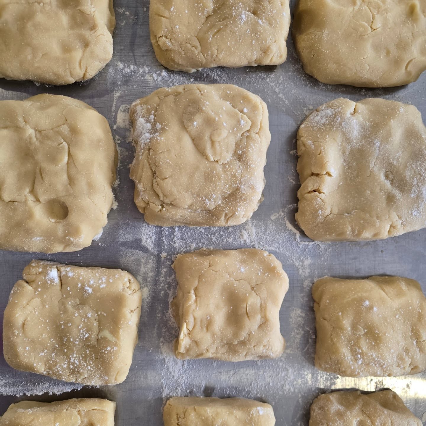 Shortbread Mondays
All butter, handmade shortbread. Made fresh this morning & currently resting.
Ready to become our Millionaire's Shortbread & Seasonal Frangipanes 🍓🍊
Because good cake starts with a good base ✨️
#layerd_cakes #bakefromscratch #allbutter
#shortbread #coffeeshopsupply ##coffeeshoptreats #artisanbakes #bakinglove #bakerslife #realfood #yorkshirefood #artisanmade #smallbatchbakes #coffeeshopbakes #bankholidaybaking