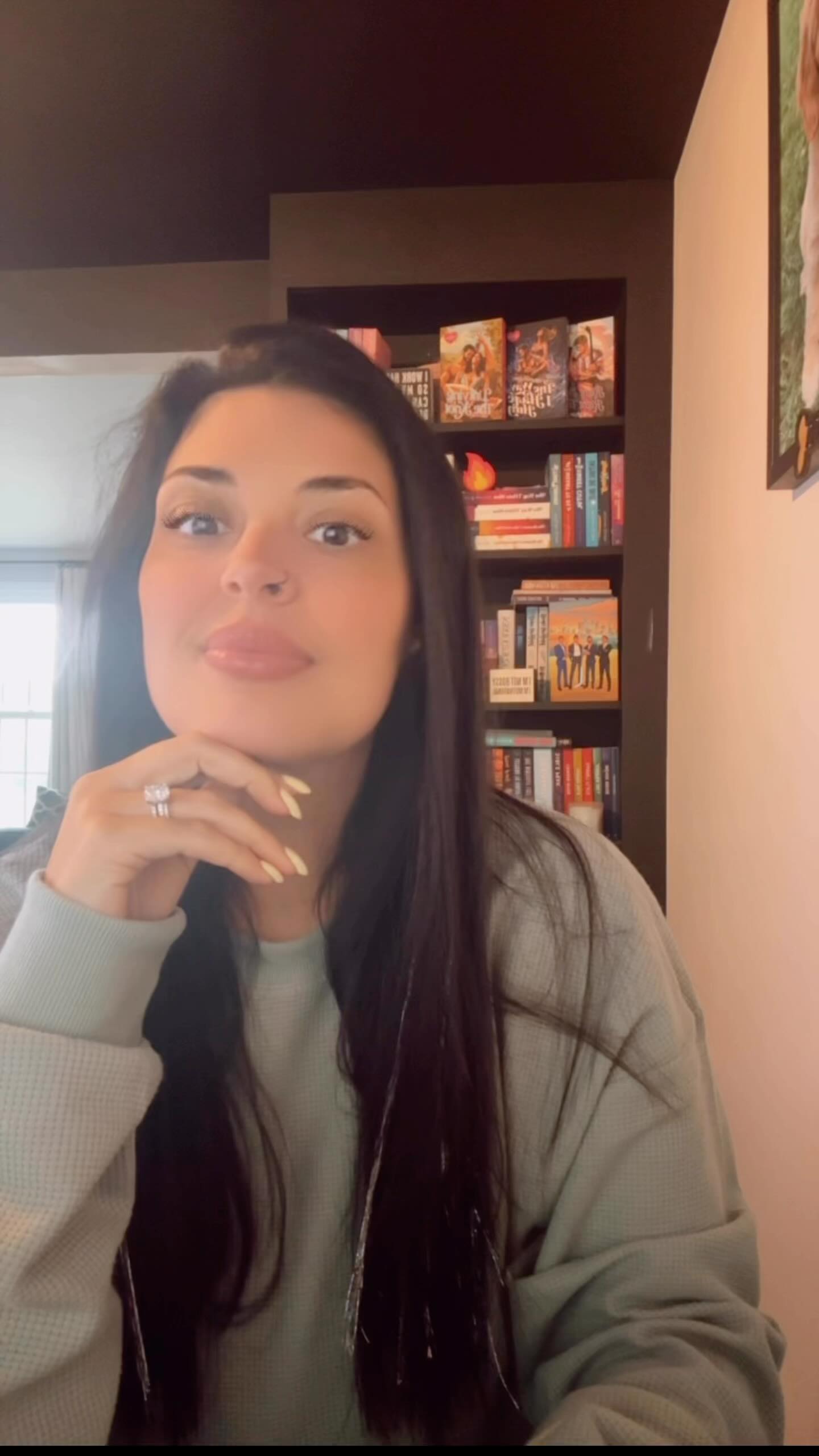 🥵🥵🥵 it’s the “princess” for me
•
📖: summer people by @authorbrittaneenicole & @jennibarabooks
coming june 6
fish out of water | single guardian | grumpy sunshine | found family | small town