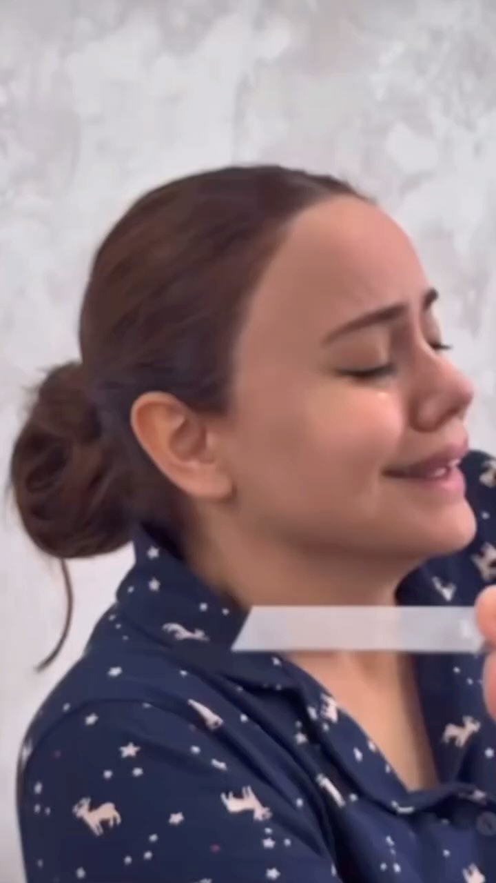 Full head of highlights + face-framing layers = blonde magic ✨ Bringing all the dimension and glow 💛 #BlondeTransformation #FullHighlights #LayeredBlonde #hairgoals
Color and haircut @mayahairco