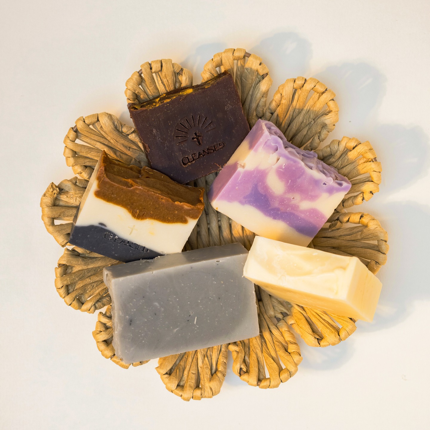 Handcrafted soap bars for just the bath experience you deserve. Treat your temple to a new kind of clean.