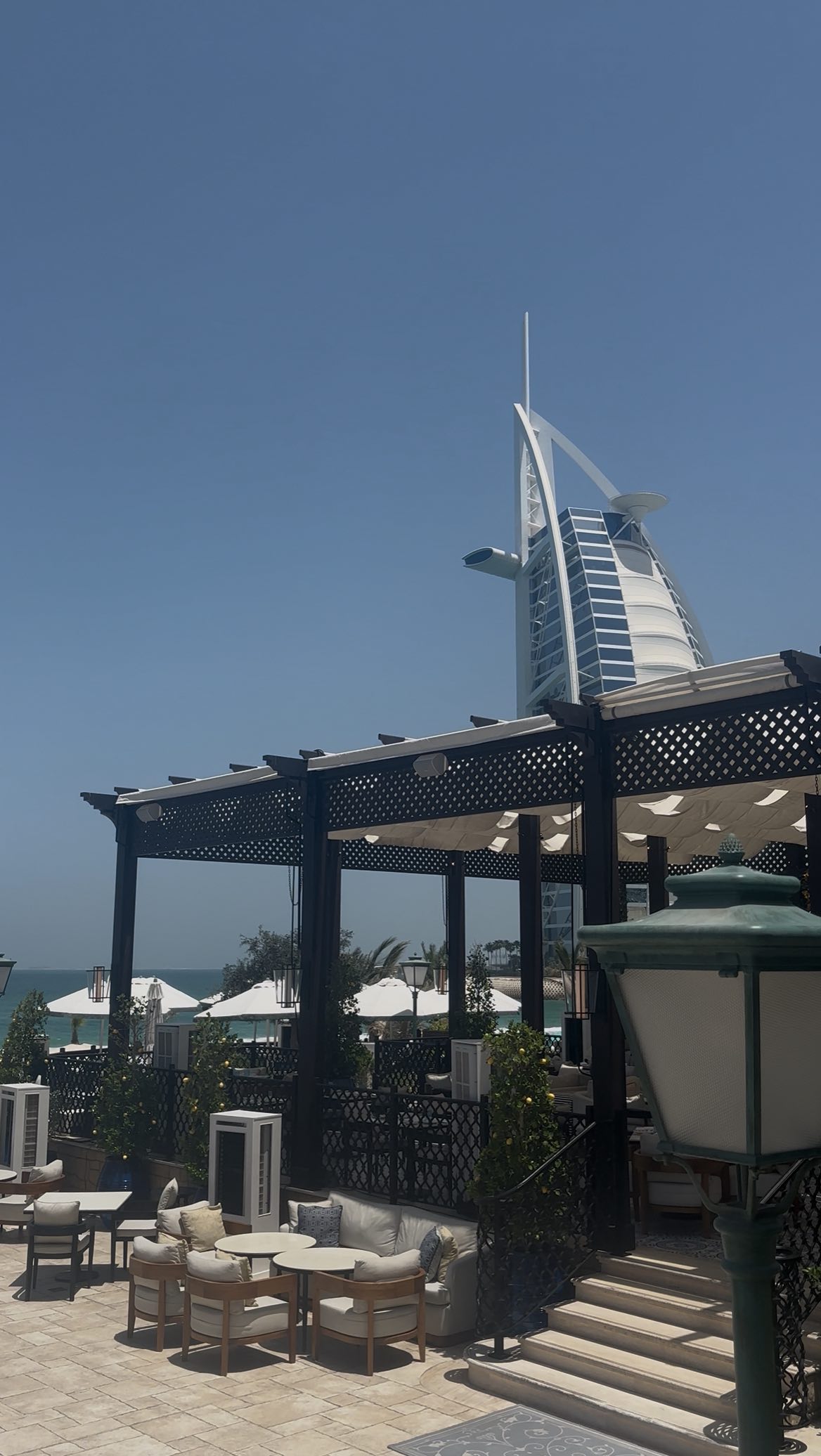 My new favorite pool day 🩵
#dubai #burjalarab #dubailife #dubaibeach