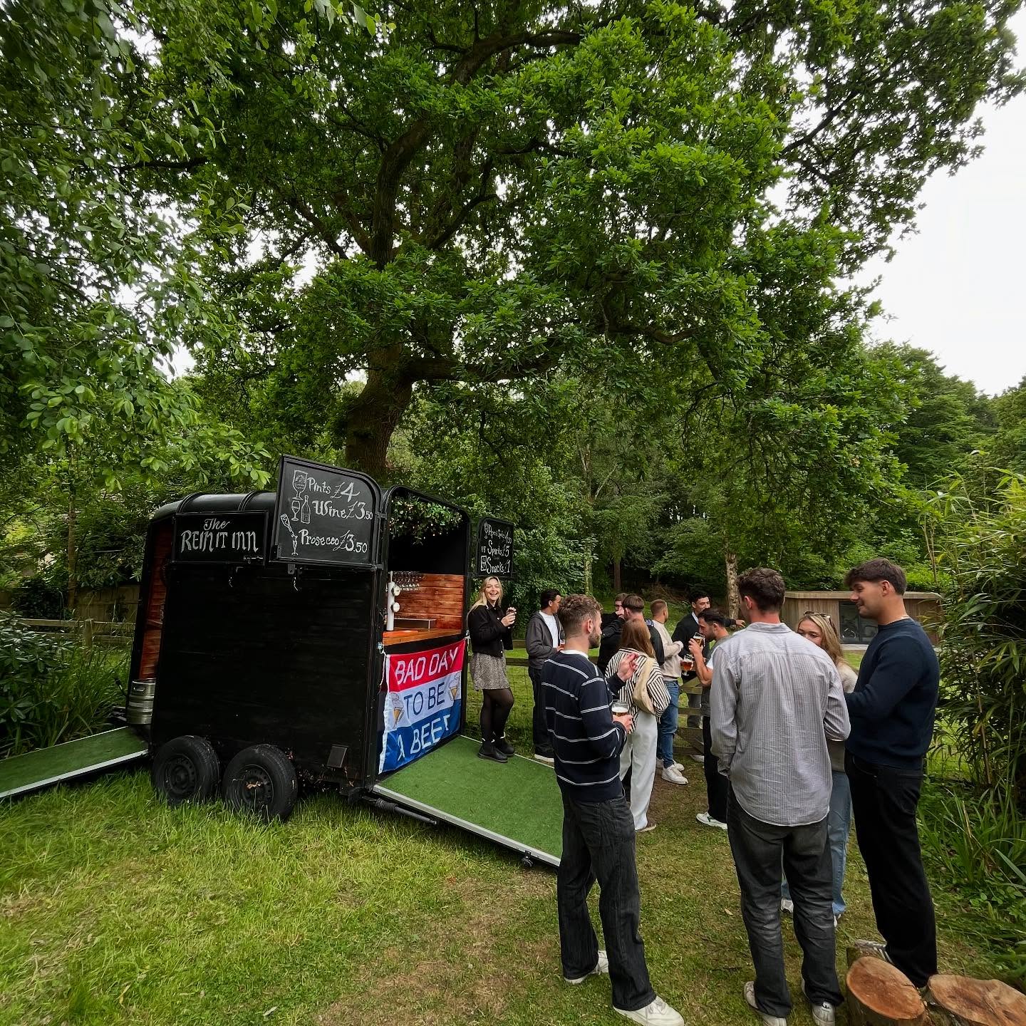 Opening night at The Rein It Inn was one to remember! 🍻✨
A huge thank you to everyone who came out and made it such a fantastic evening! 🎉🤩
Looking for the perfect venue? The Rein It Inn is available for hire – weddings, parties, festivals, campsites, and more! Let’s make your next event unforgettable. 📩🍾
#TheReinItInn #OpeningNight #EventVenue #Weddings #Parties #FestivalVibes #Cheers