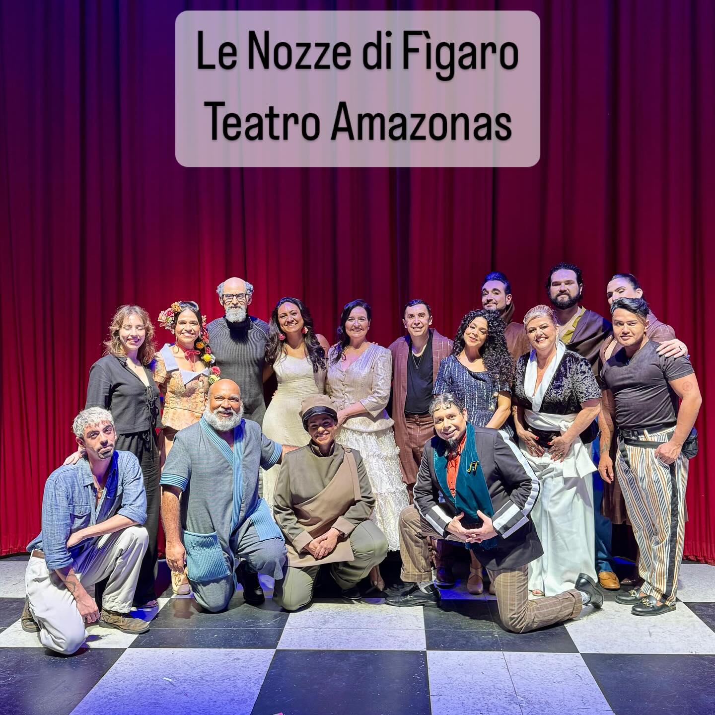 Foi tanta correria, que ainda não tinha conseguido parar para escrever sobre esta produção que me trouxe tanta felicidade. Foram 30 dias de um processo que resultou em uma obra cenica e musicalmente coesa e bem cuidada. Meus mais sinceros agradecimentos ao maestro @dejesusmarcelo e ao maestro @luizfernandonevesmalheiro pelo convite. À minha parceira de tantas aventuras, @juliannasantos539 mais uma pra colecção! Bravi à toda equipe criativa e de produção, @melissamaiaa @giorgiamassetani @flaviafurtado_opera @andre.diperoli @mikaraicham e aos meus colegas de elenco, que arrasaram muito e sem os quais o espetáculo não teria acontecido. Finalmente, obrigado ao melhor agente, @vitorphilomeno pelo trabalho e todo suporte que sempre me dá. Vida longa ao FAO! Vida longa à Ópera! Corriam tutti a festegiar!
#teatroamazonas #fao #contealmaviva #lenozzedifigaro #baritone #opera #thatoperalife #artist #beautiful #classical #classicalmusic #classicalmusician #diva #instagood #love #music #musica #musician #opera #operahouse #operalife #operalover #operasinger #operasingerlife #operasingers #operasingersofinstagram #photography #singer #teatro #theatre #voice