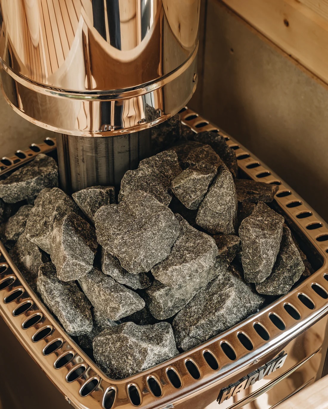 When only the best will do: every sauna we build features a Harvia wood-burning boiler for premium heat and performance. 🔨🔥
📸 @burfordgarden
.
#cotswoldecotubs #woodfiredhottubs #woodfiredhottub #homeandgarden #lifestyle #gardenlife #gardenlove #gardenfurniture #ukweekend #luxuryukbreaks #homestyle #countrysidelife #relax #hottubclub #gardenproject #mycotswoldecotub #ukstaycation #farmdiversification #saunatherapy #cotswoldlifestyle #springday #woodfired #staycation #saunaspecialist #harviasauna
#harvia #harviasauna #craftedwithlove #saunalife #woodburningsauna