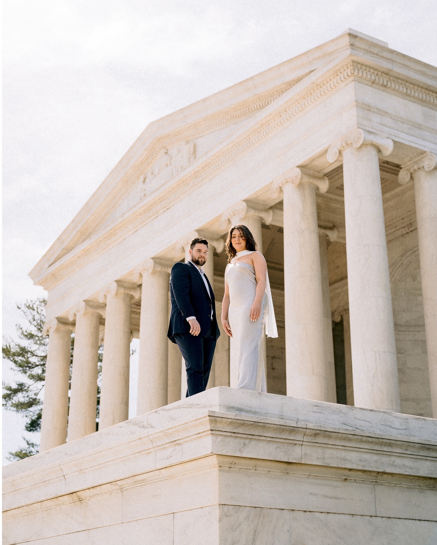 S&C, the charm and the elegance of their city: Washington DC 😍
Next stop: the wedding at Larz Anderson House 🙌
#dcengagement #washingtondcengagement #jeffersonmemorial #dcfilmphotographer #dcweddingphotographer #dcweddingfilm #dcweddingfilmphotographer #washingtondc #engagement #engagementphotography