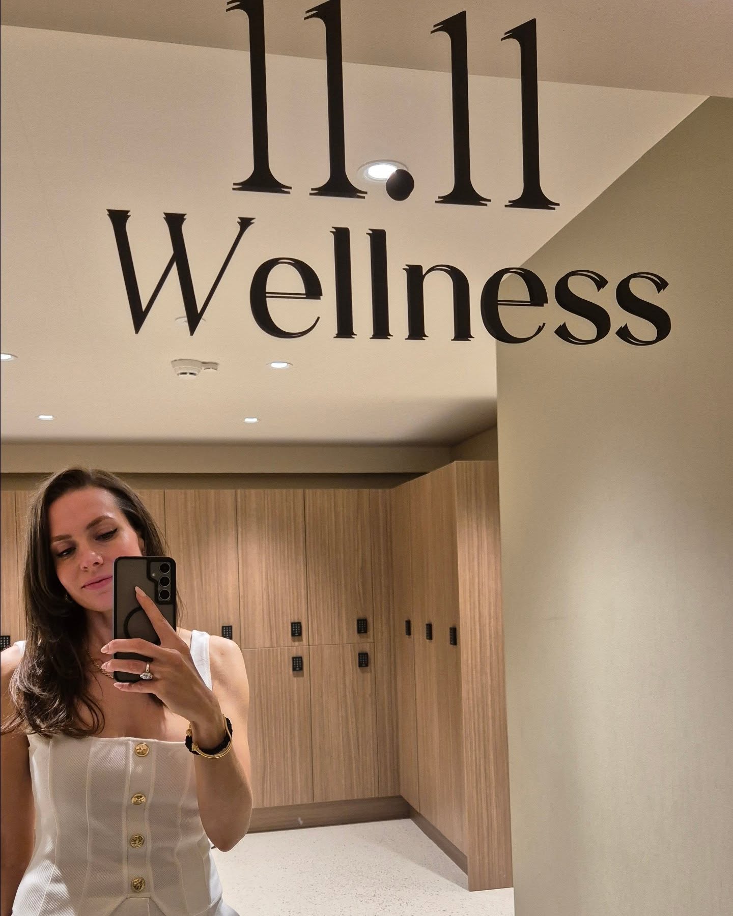 What a day… ✨
On May 18th, we hosted our very first 11.11 Wellness Event – and it was nothing short of magical.
With the warm energy of our wonderful guests, a beautiful location, nourishing food, and a flow that felt just right, it turned into an unforgettable experience.
From skincare rituals and facial massage to yin yoga, sound bath, and deep relaxation – it was a full day of calm, connection, and self-care.
Thank you to everyone who joined us. You brought this vision to life.
And the best part? We’re already working on the next one. 🤍
#1111wellness #wellnessevent #thankyou #rotterdam #cleanbeauty #skincareroutine #mooniebymila #studiolua #commecaskincare #selfcareday #innerglow #soundbath #yinyoga #glowfromwithin