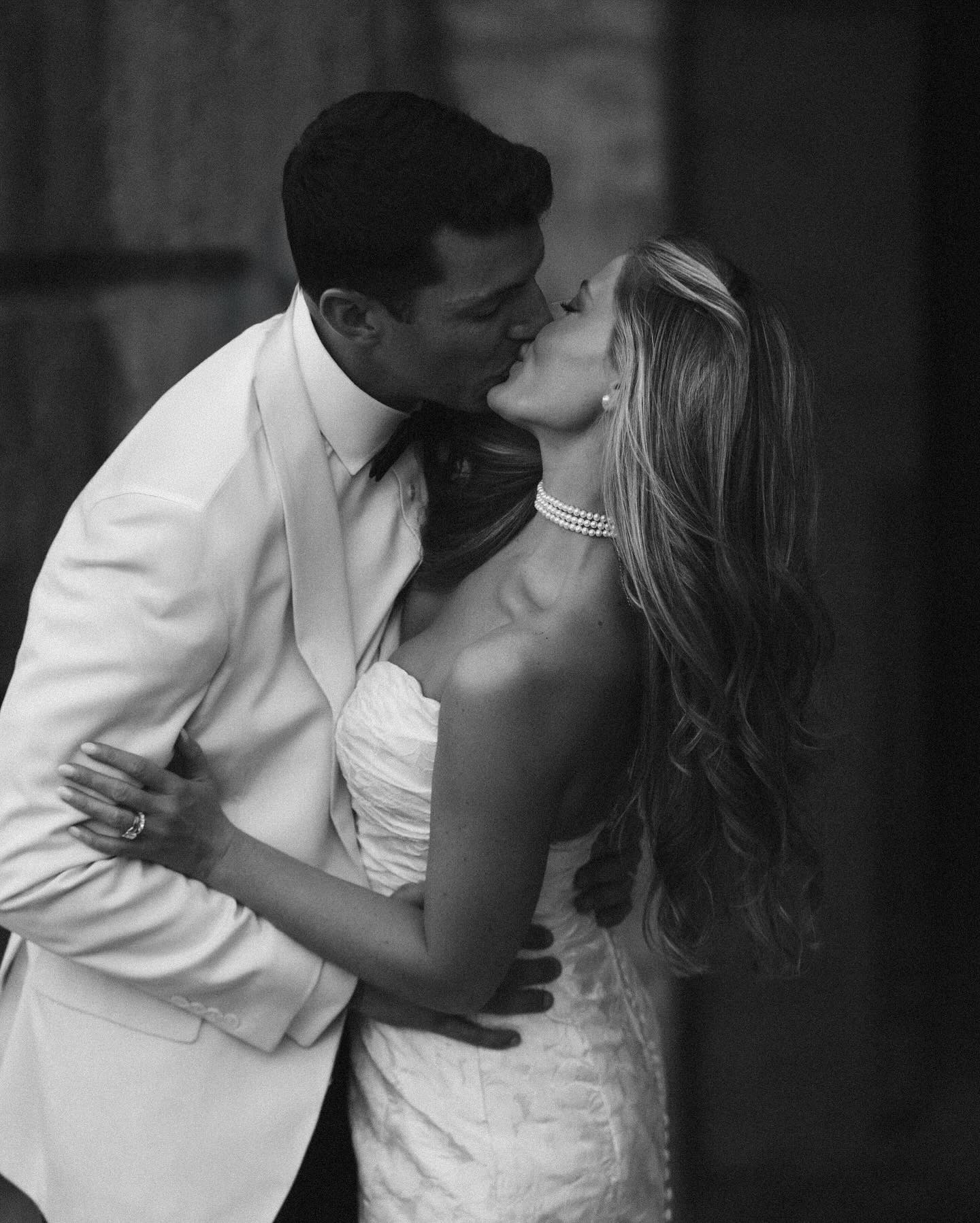 run it back — but in black and white
Bride | @mccaleighdiponzio
Venue | The Terminal Station
Coordinator | @tiff_blankenship
Floral Designer | @flowergent
Photographer | @ashlyncathey.photo
Videographer | @heyheyfilms
Band | @tastefulteaband
Violinist | @kimbrostudio
Catering | @castironcateringmacon
Cake | @makeitcakega
Hair | @beauty_by_baileyt
