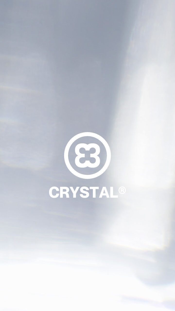 CRYSTAL®
Comme du verre, mais en vinyle.
Pas de couleur, pas de filtre : entièrement transparent.
🧊Disponible dès maintenant sur vinylacy.com
#PressedByVinylacy