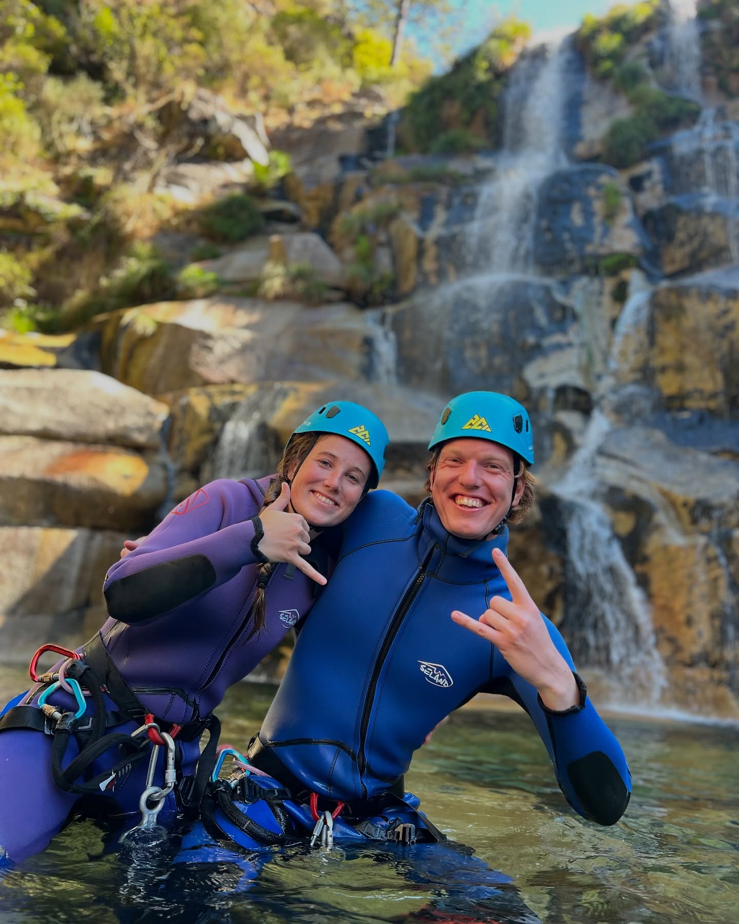 Vamos apenas deixar estes sorrisos como legenda 🤭🤩
Não adies mais e vem viver esta aventura!😎
#canyoning #adventure #familytime❤️ #canyoningportugal #cascatasdeportugal