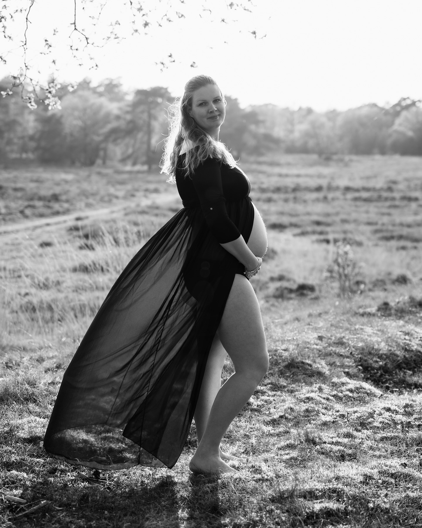 Noël 🤍
#contentstudiomarije #zwangerschapsfotograaf #zwangerschapsfotografie #pregnancyphotoshoot #portretfotograaf #fotograafgezocht #babybump #femaleframes #zwangerschap #maternity #simplymothers #maternityshoot #mothermuse #motherhoodshood #babyontheway #thefemalelens #mothersinthewild #feelingmotherhood