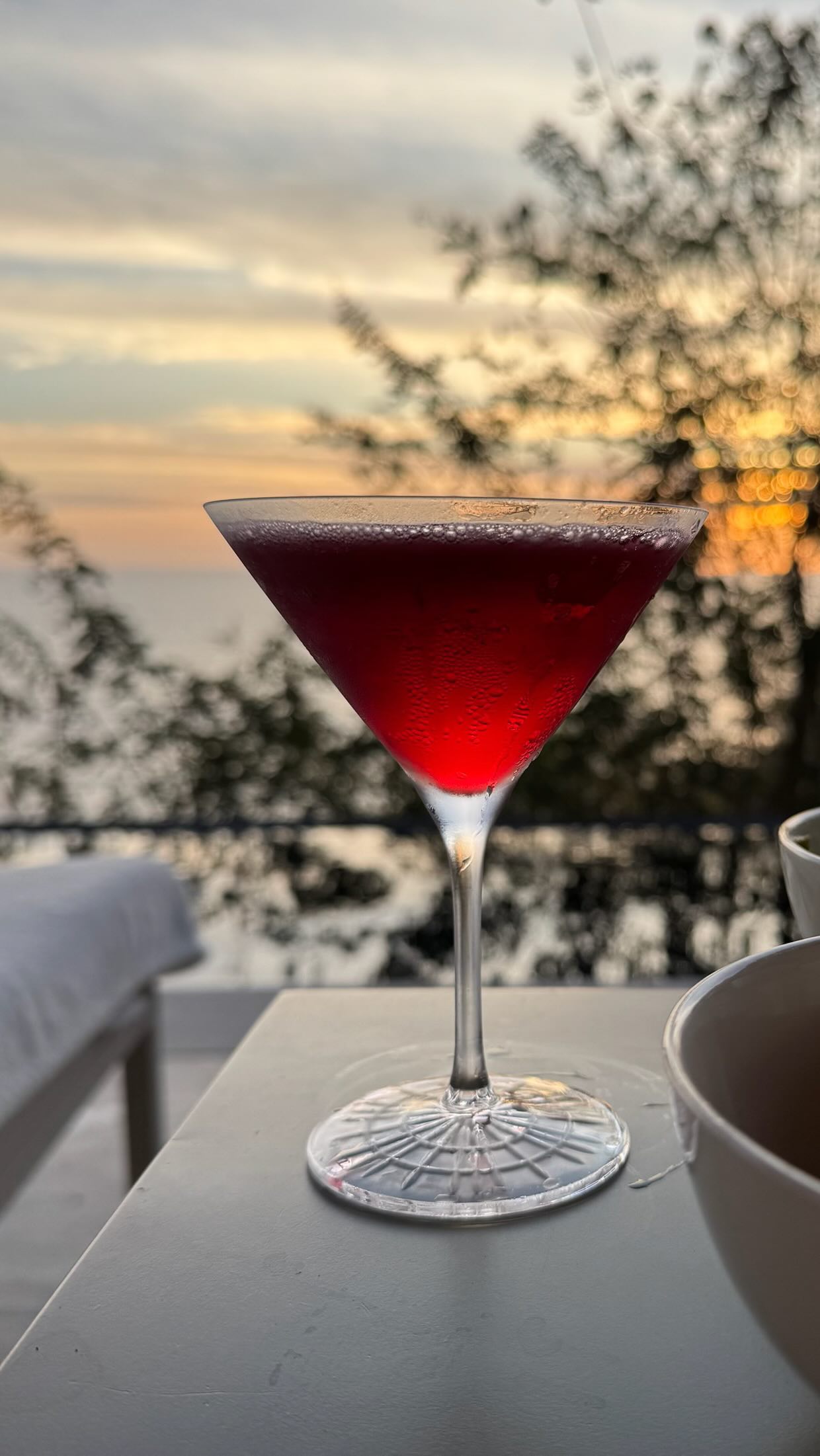 WAYS TO REHYDRATE at the Four Seasons Resort Tamarindo. There’s something hypnotic about a twist of lemon. The way its fine mist scents the chilled edge of a sunset cocktail. We raise our glasses to the setting sun as it dapples the sea with some last dashes of Tamarindo gold.
—
Images: ©️ Hither&Wander 2025
For travel tips on Four Seasons Tamarindo click the link in our bio.
.
.
.
#hitherandwander #uniquetraveltips #fourseasonstamarindo #fourseasonsresort #tamarindomexico #jaliscomexico #travelblogger #luxurytraveling