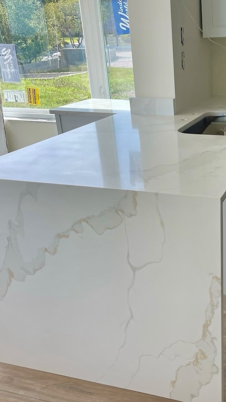 Let our expert team help you create the kitchen you’ve always dreamed of!
Contact us today for a free estimate! 813-786-7399
#QuartzCountertops #KitchenUpgrade #ElegantMarbleAndGraniteDesign #HomeRemodel #DreamKitchen #CountertopExperts #QuartzDesign