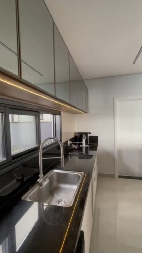 O sonho saiu do papel e virou realidade!✨️
Cada gaveta no lugar, cada prateleira pensada para facilitar o dia a dia.
Uma cozinha feita com carinho, capricho e atenção aos detalhes, para quem ama ter tudo à mão e valoriza o bem-feito.
Essa é a marcenaria que realiza sonhos!❤️.
.
.
.
.
.
.
.
.
.
.
#marcenaria #CozinhaDosSonhos #MarcenariaSobMedida #DetalhesQueEncantam #FuncionalidadeComEstilo #FeitoComCapricho