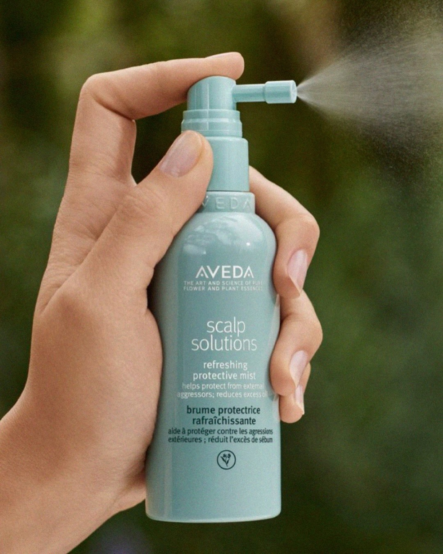 🌿 Aveda Scalp Solutions Refreshing Protective Mist 🌿
✨ Key Benefits:
• Instantly reduces sebum by 20% for a refreshed scalp.
• Controls oil for up to 48 hours, extending time between washes.
• Protects against pollution and environmental aggressors with adaptogenic botanicals like Centella Asiatica and Andrographis.
• Suitable for all scalp types and safe for color-treated hair.
• 98% naturally derived, vegan, and cruelty-free.
#Aveda #ScalpCare #HairCareRoutine #VeganBeauty #CrueltyFree #healthyscalp