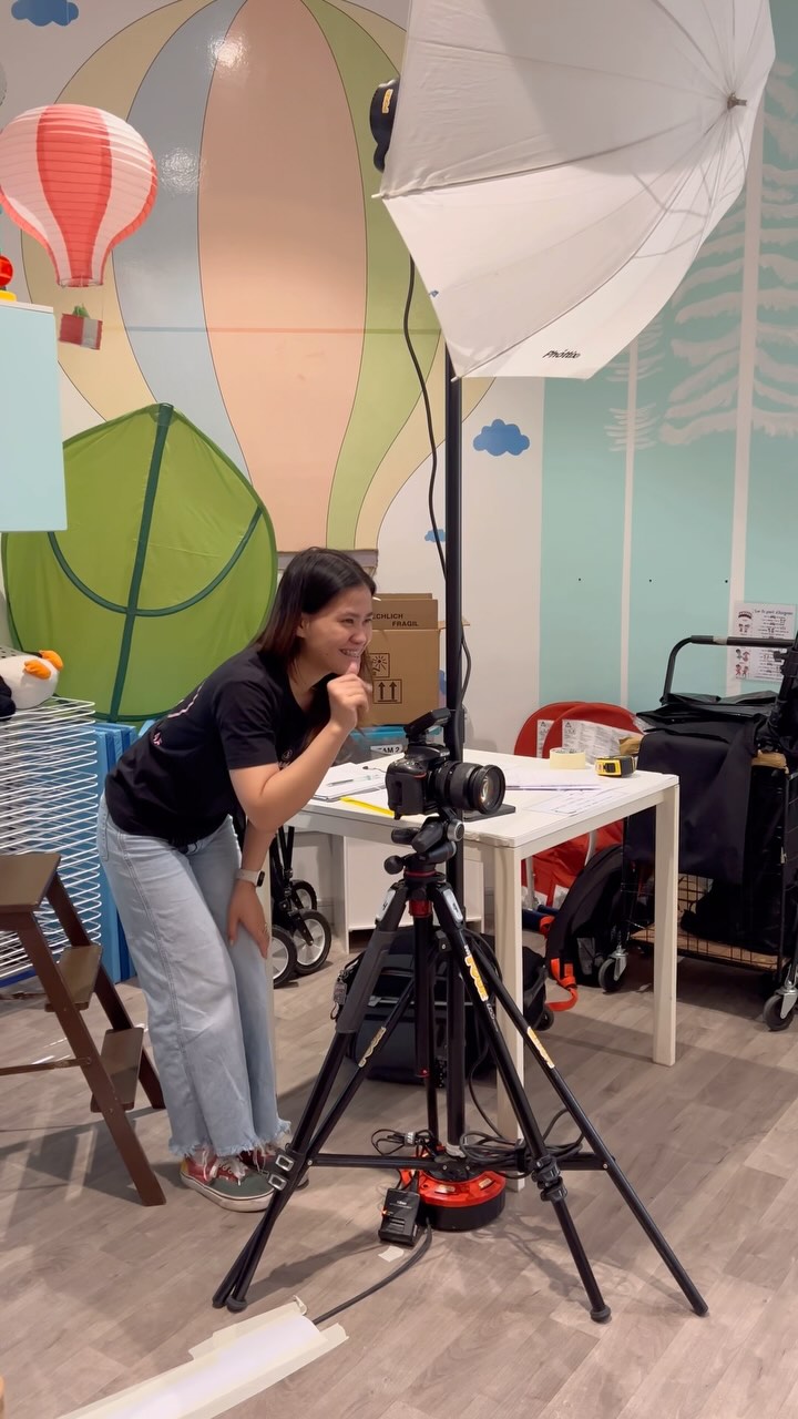 🇫🇷 Séance photo aujourd’hui pour la photo de fin d’année 📸✨
Une matinée remplie de rires, de jolies tenues et de beaux souvenirs en compagnie de notre super équipe, des maîtresses adorées et de nos petits modèles adorables 💛
🇬🇧 Photo day today for our end-of-year picture 📸✨
A morning full of smiles, cute outfits, and lovely memories with our amazing team, the wonderful teachers, and our adorable little models 💛
#crèchefrançaise #crèchedubai #éducationfrançaise #petitenfance #dubaimums #frenchnurserydubai #dubainursery #françaisadubai #nurserylife #dubailife