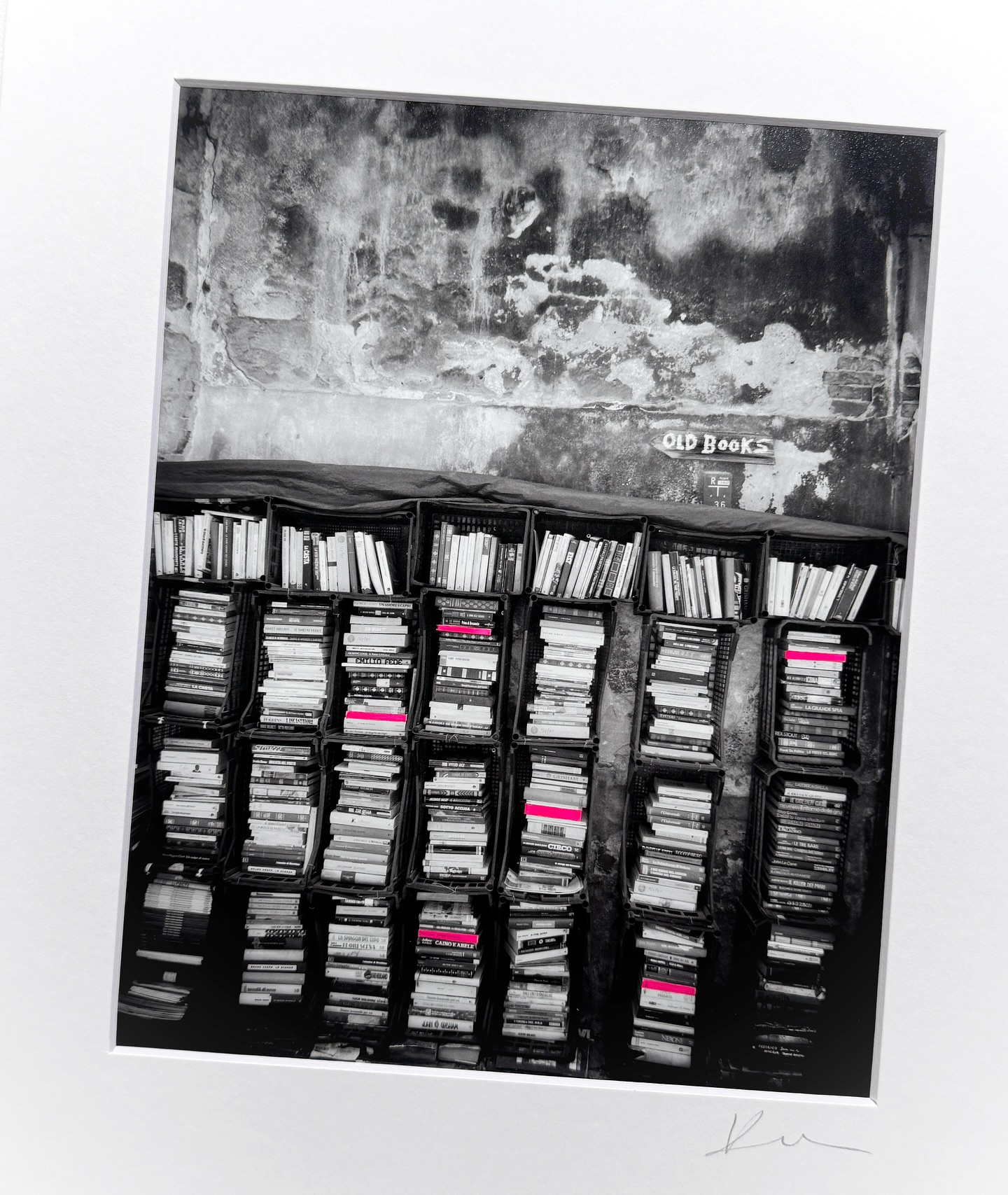 Two best selling bookstore prints - ‘Angels in Disguise’ with hand-applied 24k gold, and ‘Old Books, Palermo’ with neon acrylic - will be available at the URBN Market in Bethesda on June 7 & 8. Stop by to see for yourself!
.
@urbnmarket #bethesdamagazine #bethesdamd #dcartscene #handcraftedart #dcsmallbusiness #smallbizdc #artcollectors #urbnmarket #bookstoreprints #shakespeareandcompany #oldbooks