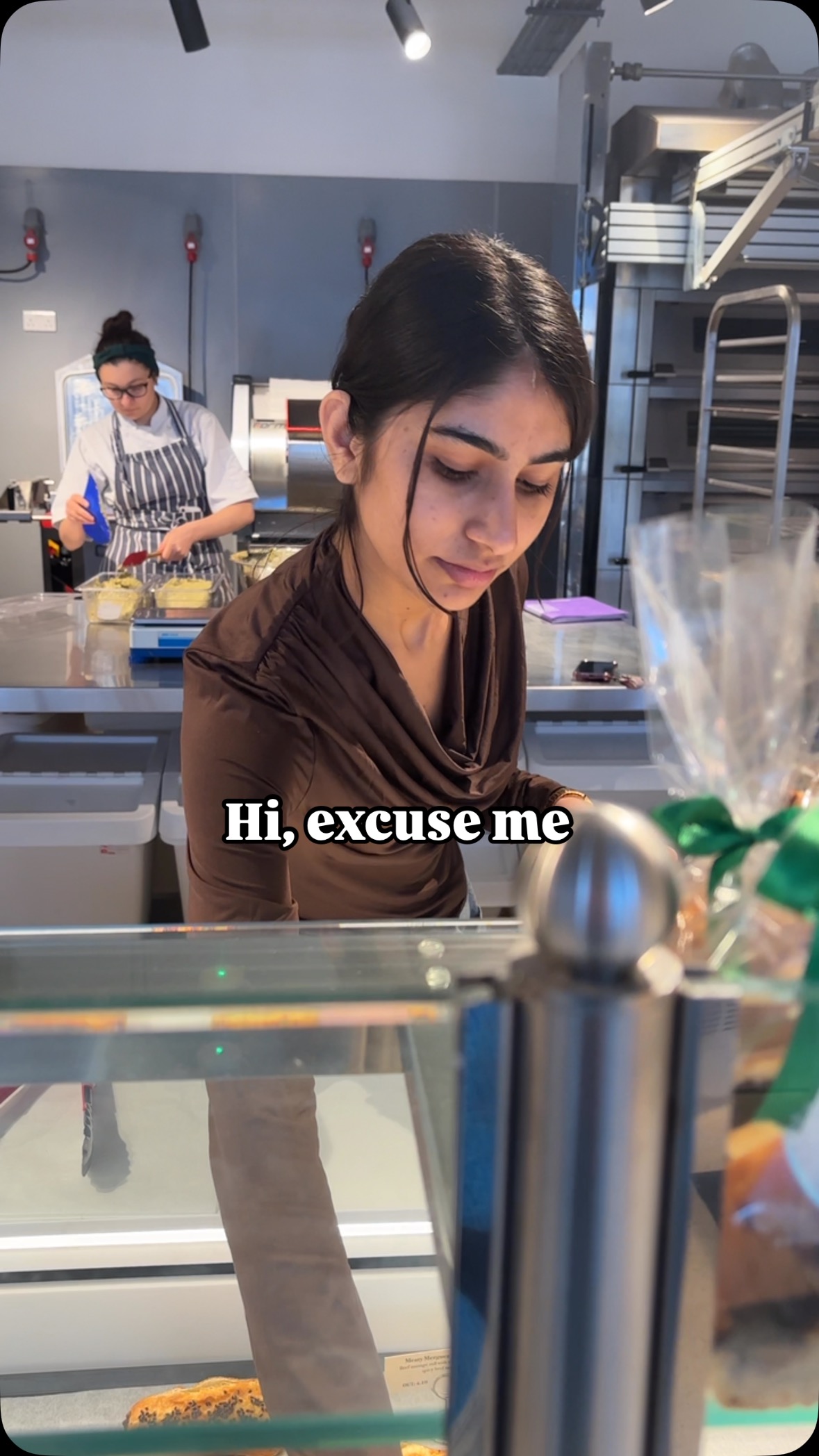 Tonight on Real Supervisors of the Café:
Will she remember table 7’s latte? Or will chaos reign? 🎬☕
.
.
.
#baristalife #londoncafe #finchleycentral #hampstead #finsburypark #bakerylondon #coffee