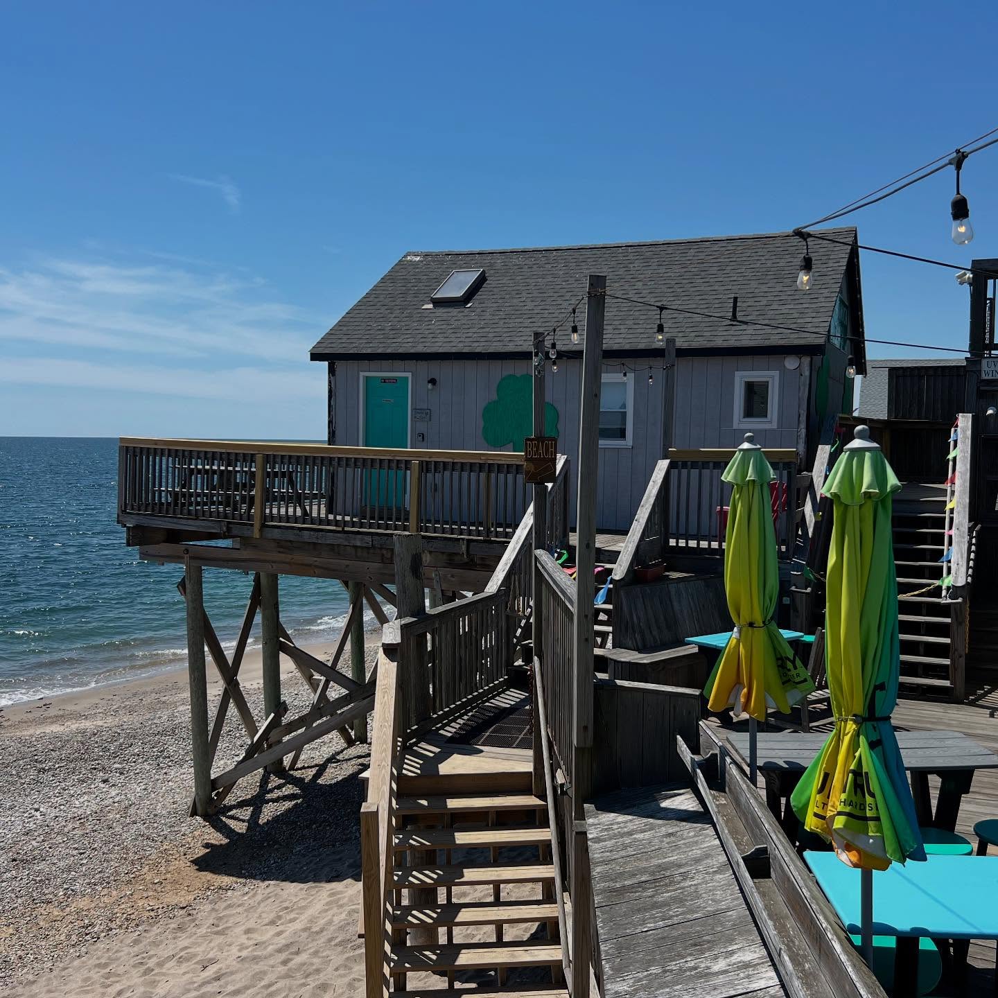 Ocean Star Cottage is our smallest cottage with two bedrooms and a location that simply cannot be beat
.
.
.
#matunuck #rhodeisland #southcountyri #visitrhodeisland #beach #ocean #surfmatunuck