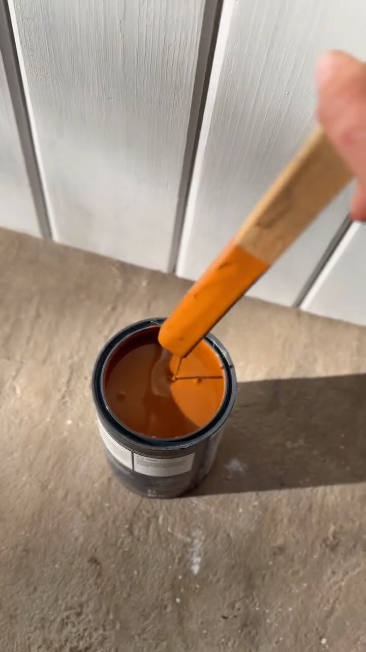 Paint stripper, heat gun, wire wool, putty, sander, undercoat, and finally some fresh colour 🦊
Have a superb weekend and thank you and welcome to everyone who has followed so far ☀️☀️☀️
#studioreno #furniture #furnitureflip #paintedfurniture #homedecor #interiordesign #upcycledfurniture #furnitureartist #diy #chalkpaint #refinishedfurniture #vintagefurniture #furniturerestoration #furnituremaker #chalkpaintedfurniture #interior #vintage #upcycle #decor #refurbishedfurniture #furnitureonline #design #furniturepainter #sustainablelifestyle #love #photography #instagood #beautiful